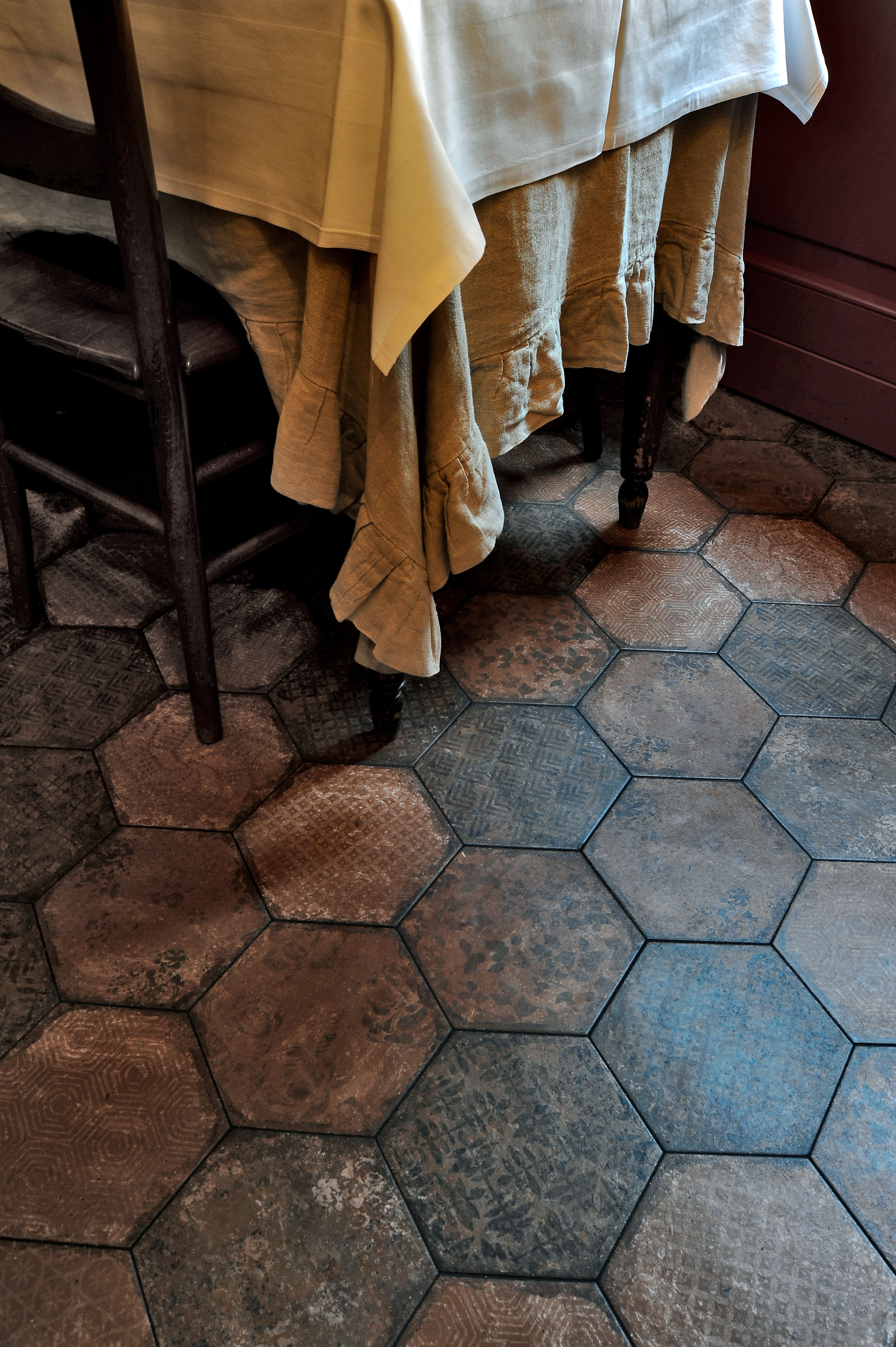 意大利风情浓郁的博洛尼亚 Bricklane 风格餐厅-8