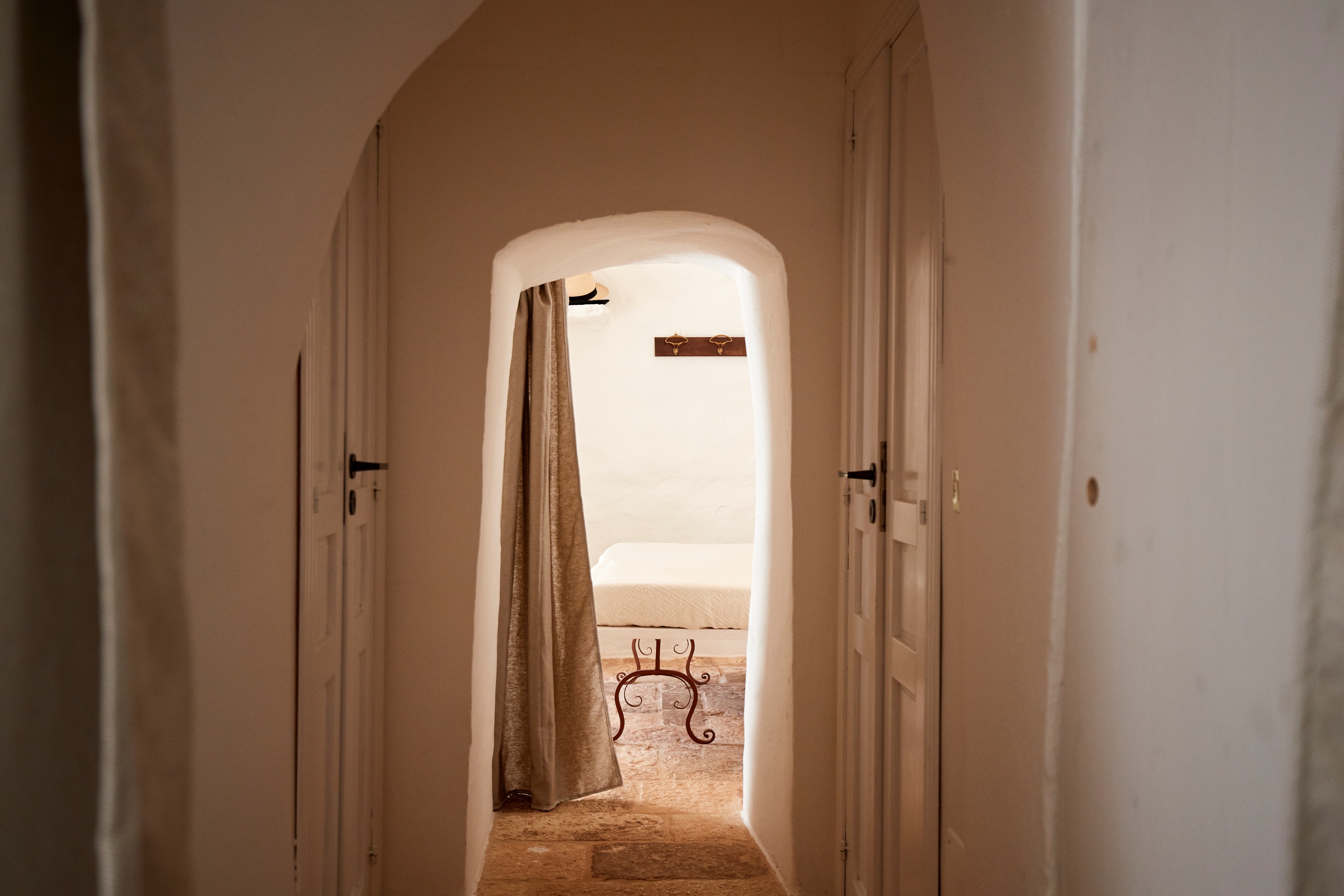 意大利乡村特色干石墙住宅的室内设计-5