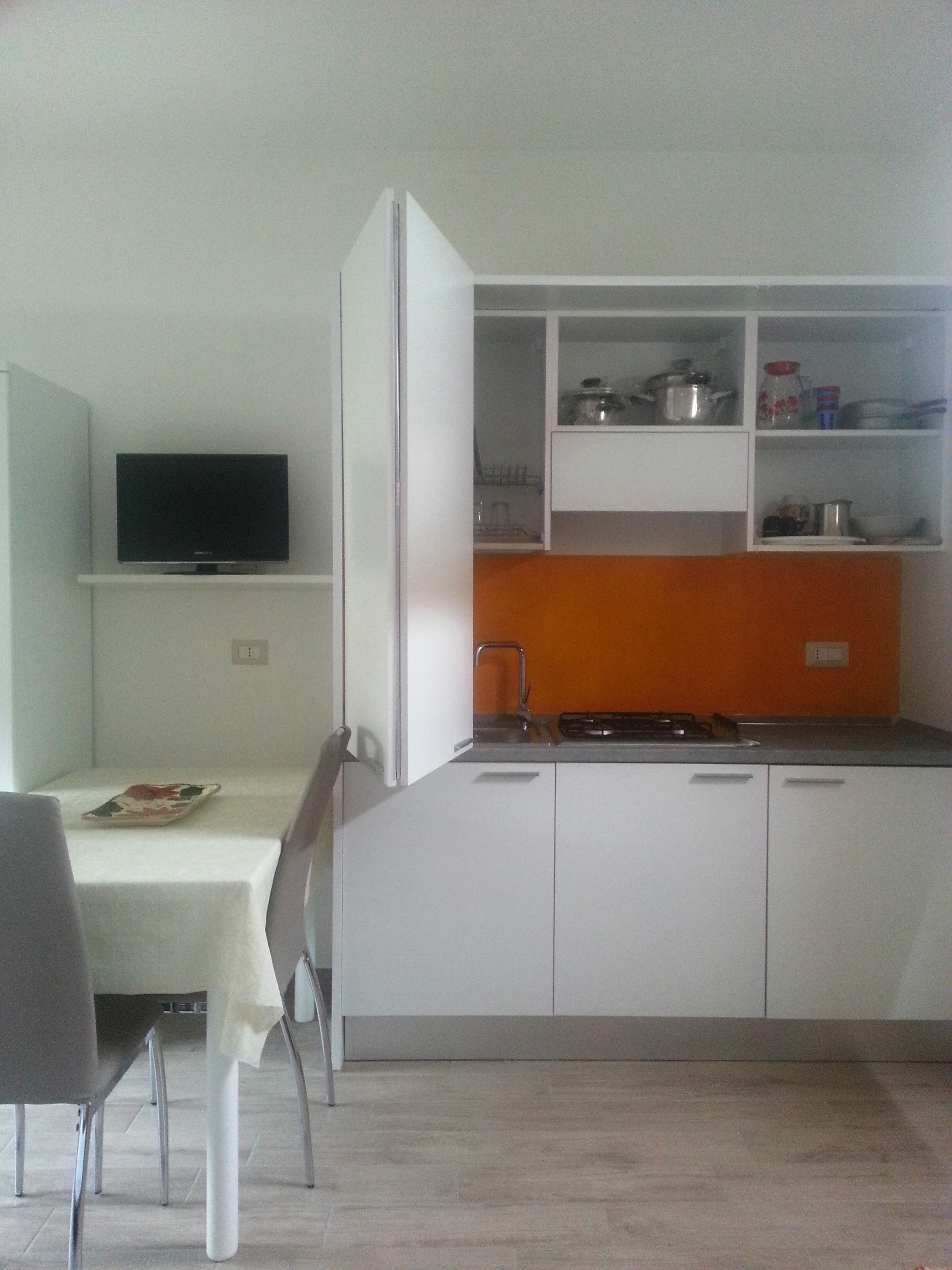 简约实用，DreAm 公寓翻新打造舒适度假空间-17