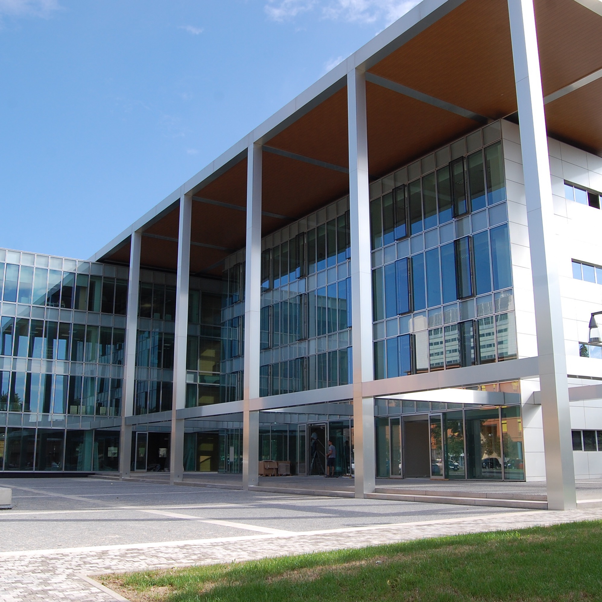 2012 年完工的商务中心设计案例-6