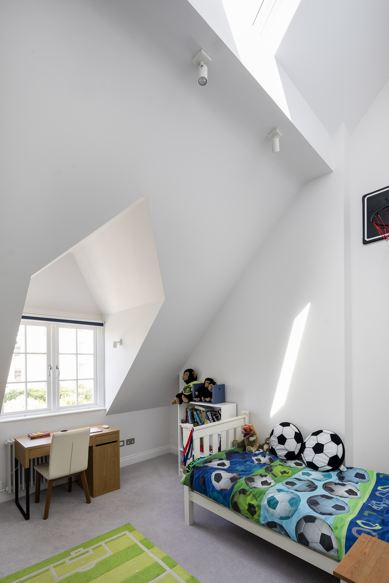 伦敦西 Hampstead 中心地带的 detached house 翻新-17