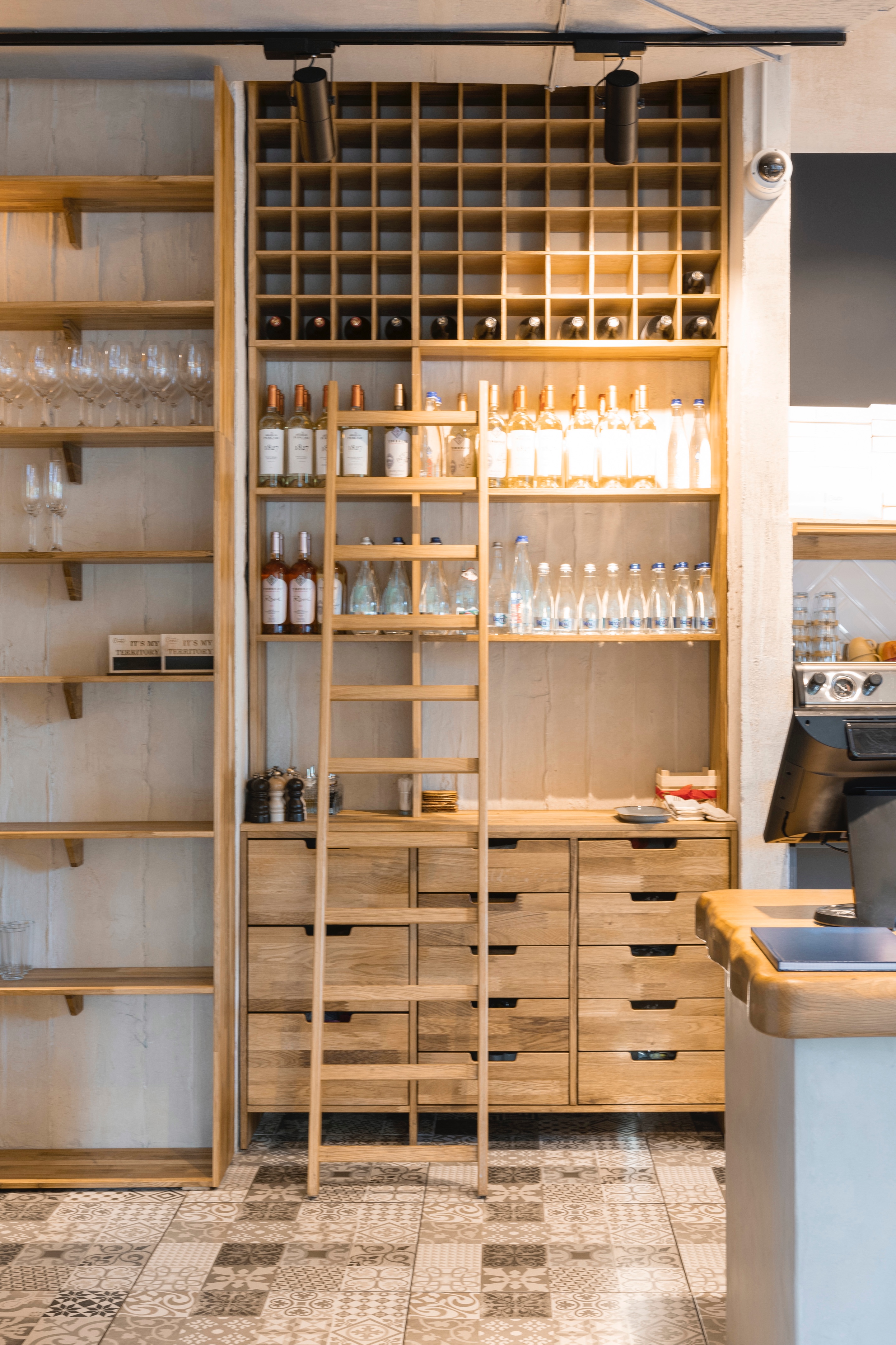 民族简约风咖啡馆设计-4