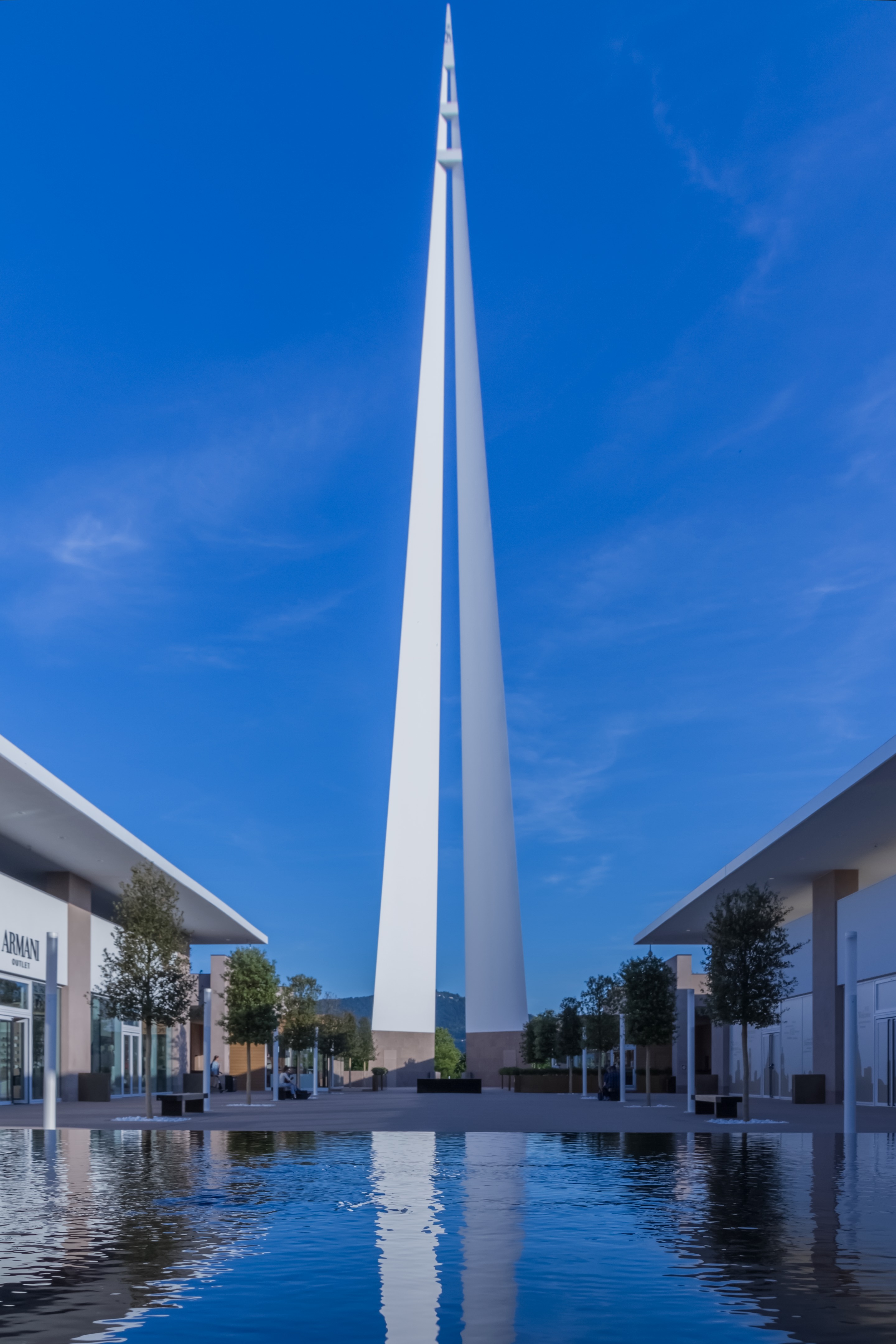 意大利 Turin Outlet Village 极简现代购物商场设计-5