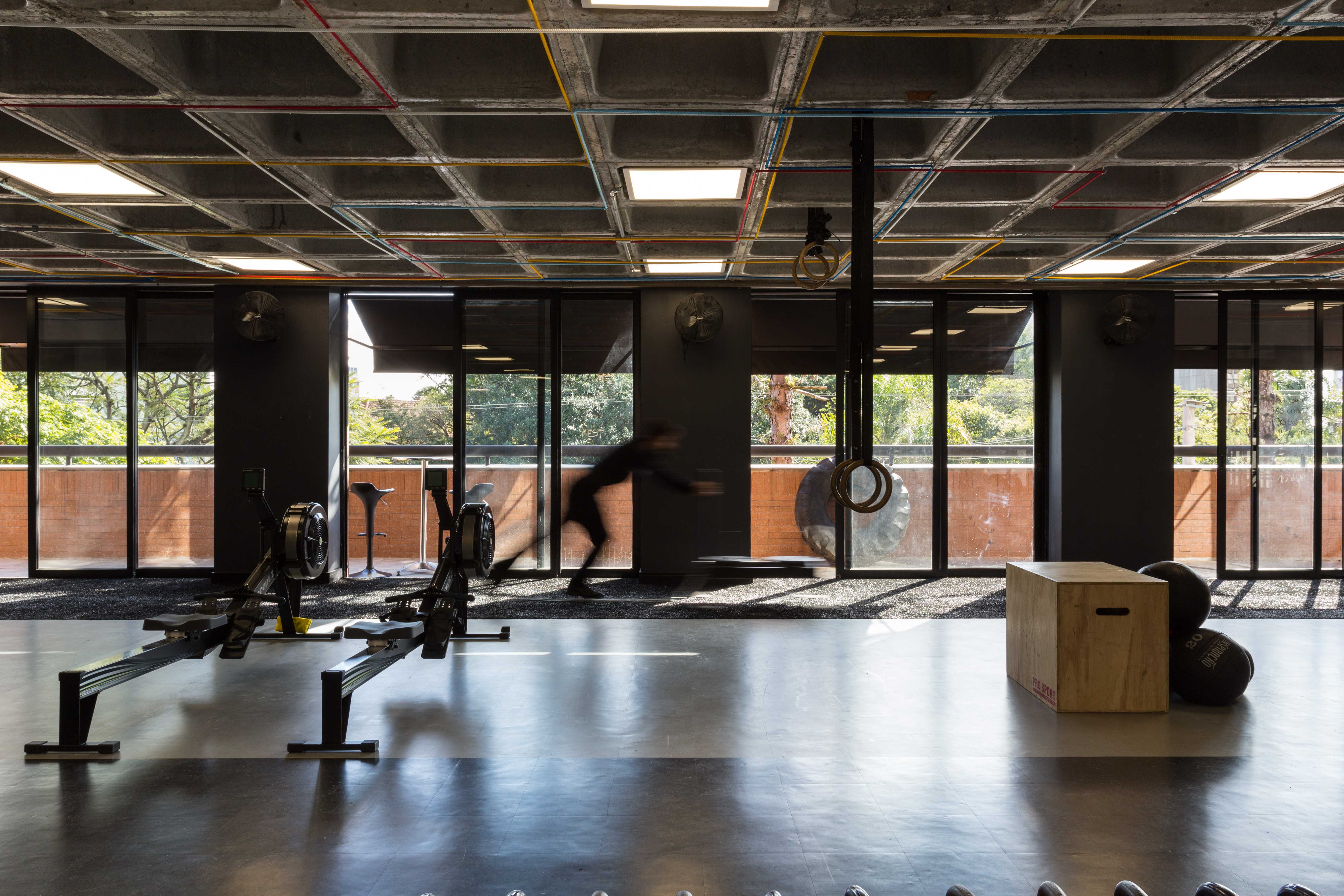 工业风运动工作室,原汁原味的设计魅力-38