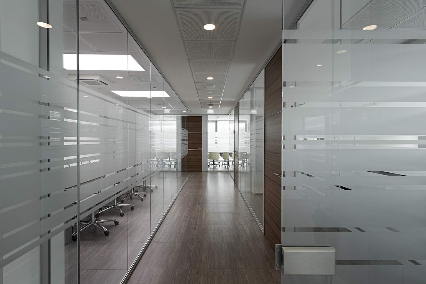 重塑办公空间典范 · 米兰某办公楼翻新-30