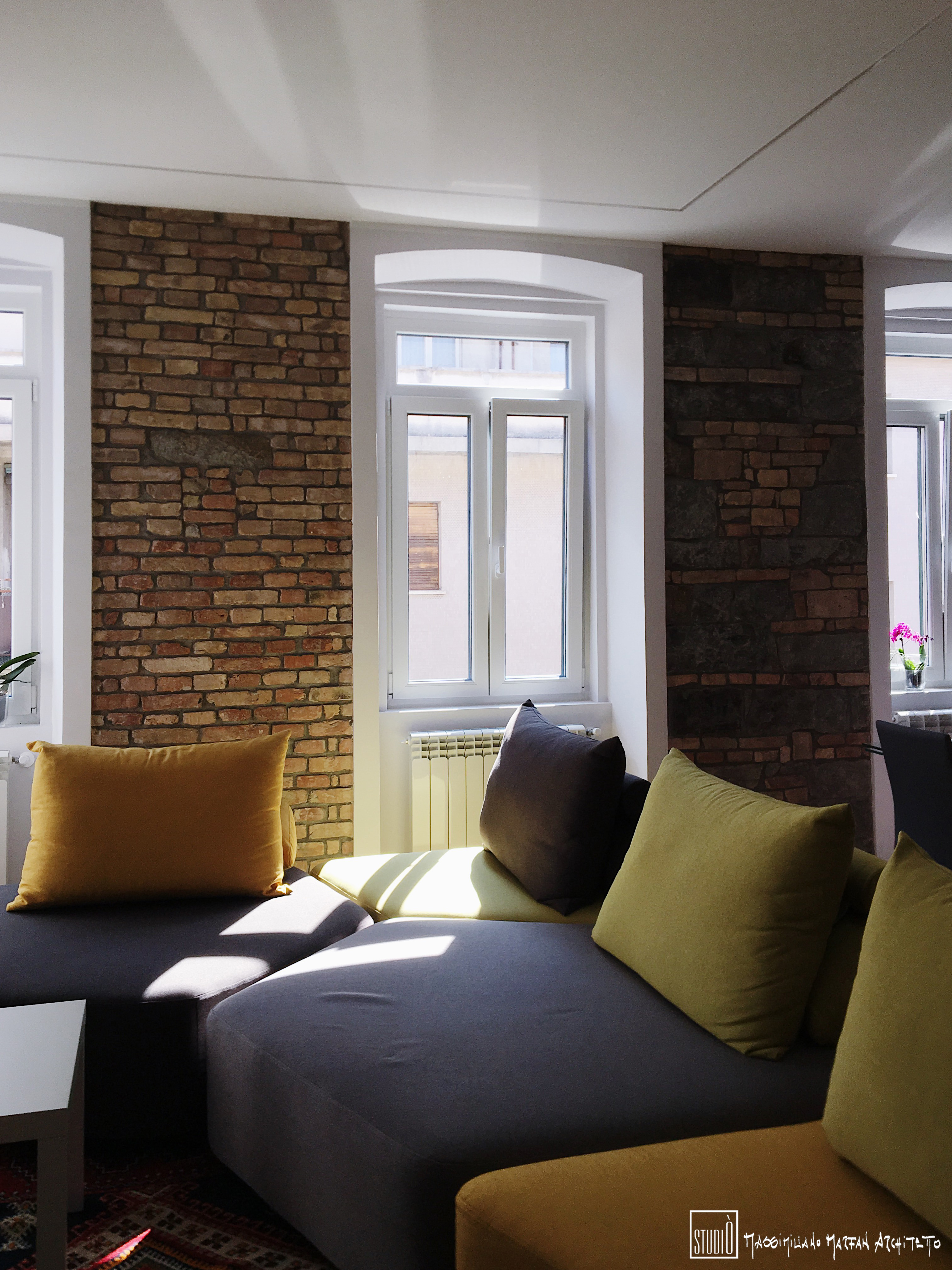 意大利 120 平米公寓全翻新，灯光设计成亮点-1