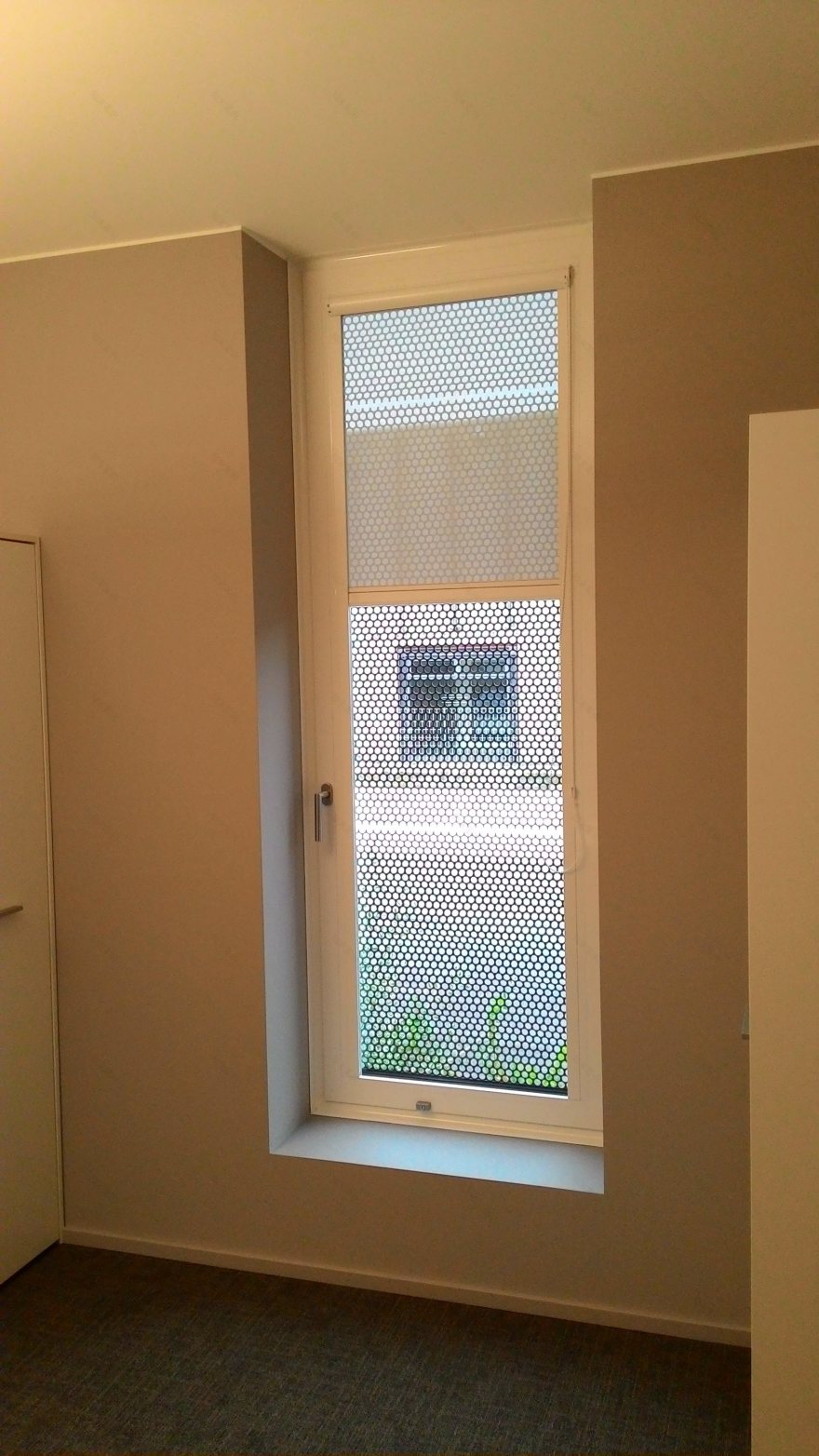 复古工业风融入现代设计,打造独特餐厅空间-6