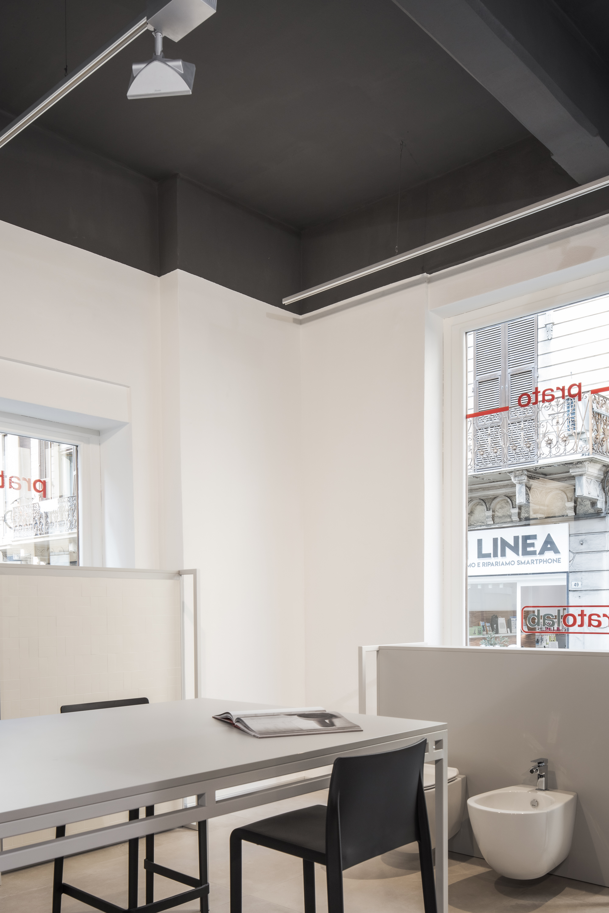 2019 年完成的豪华展厅设计-7