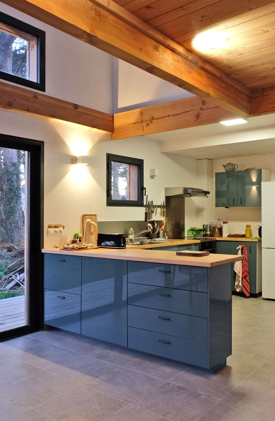 莫比汉海湾木质长屋-11