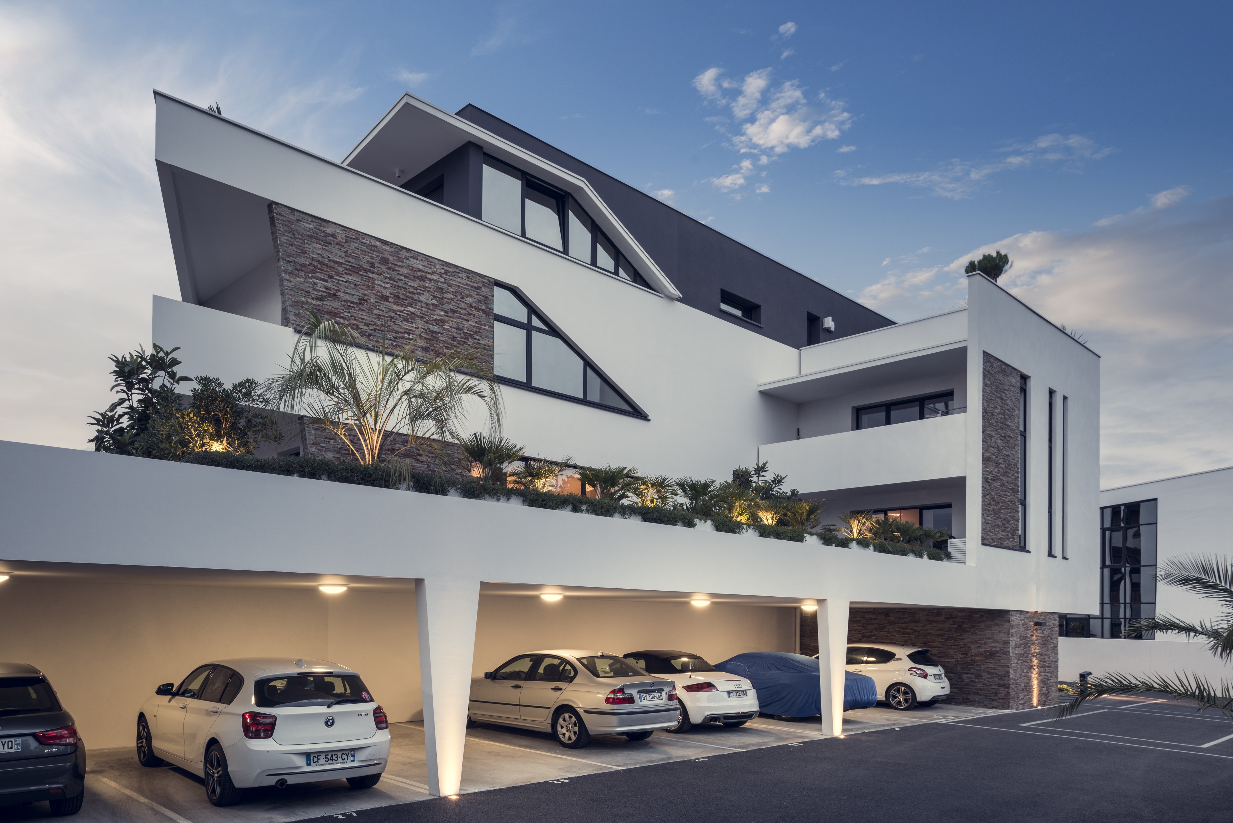 法国安吉特海滨公寓与办公建筑-2