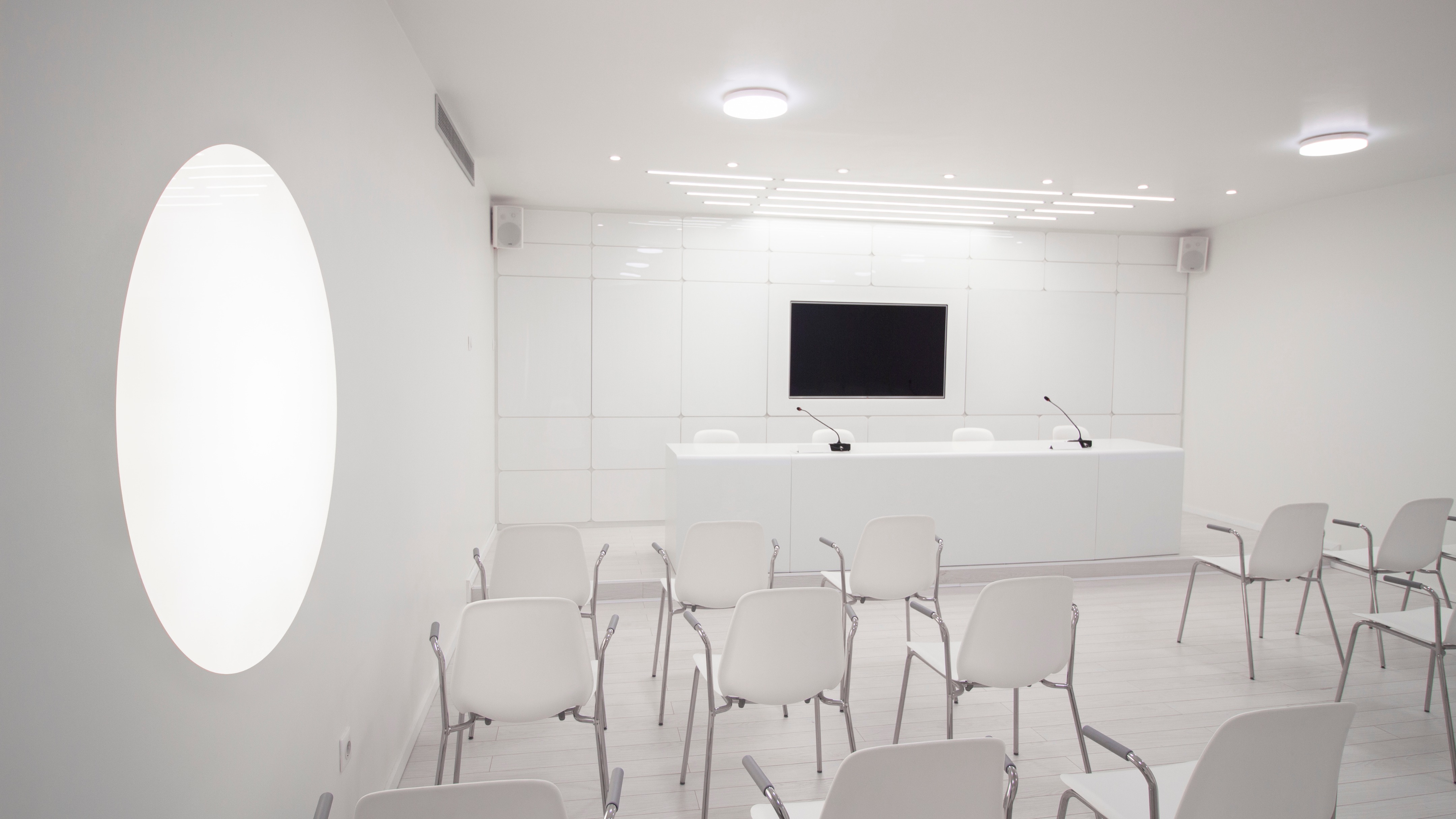 匈牙利 Sopron Basket 女子篮球队新更衣室设计-36