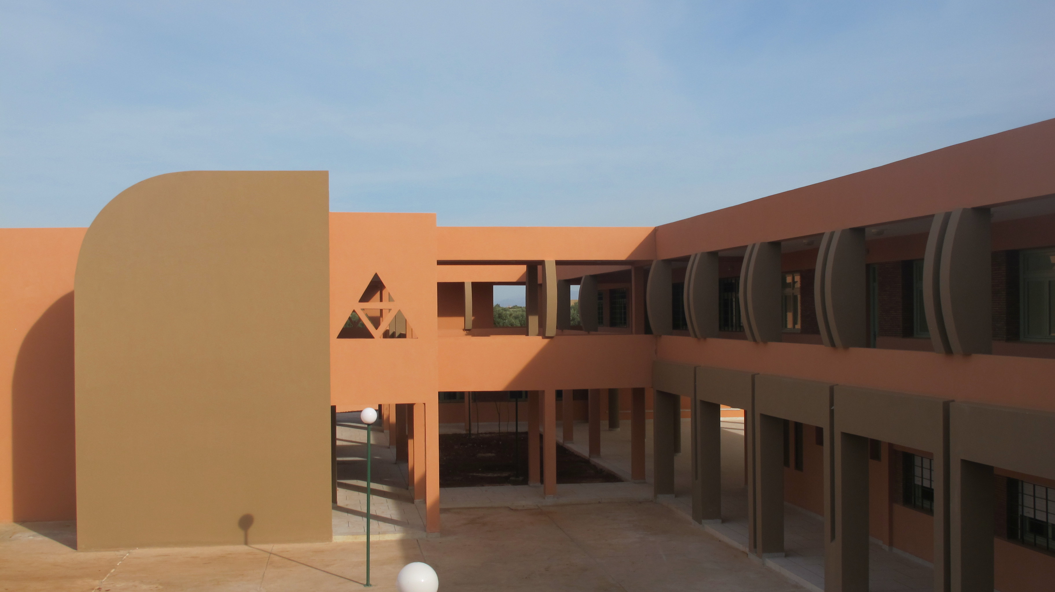 摩洛哥乡村中学——智慧橄榄林中的学术殿堂-10