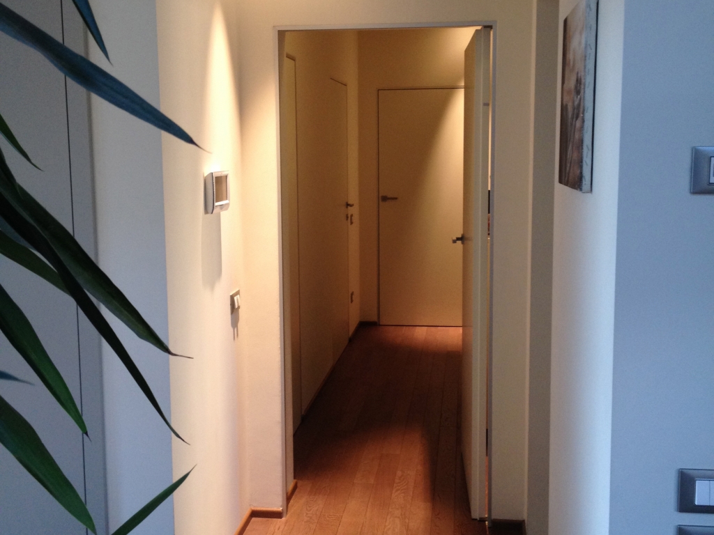 2011 年意大利双层别墅室内设计翻新-10