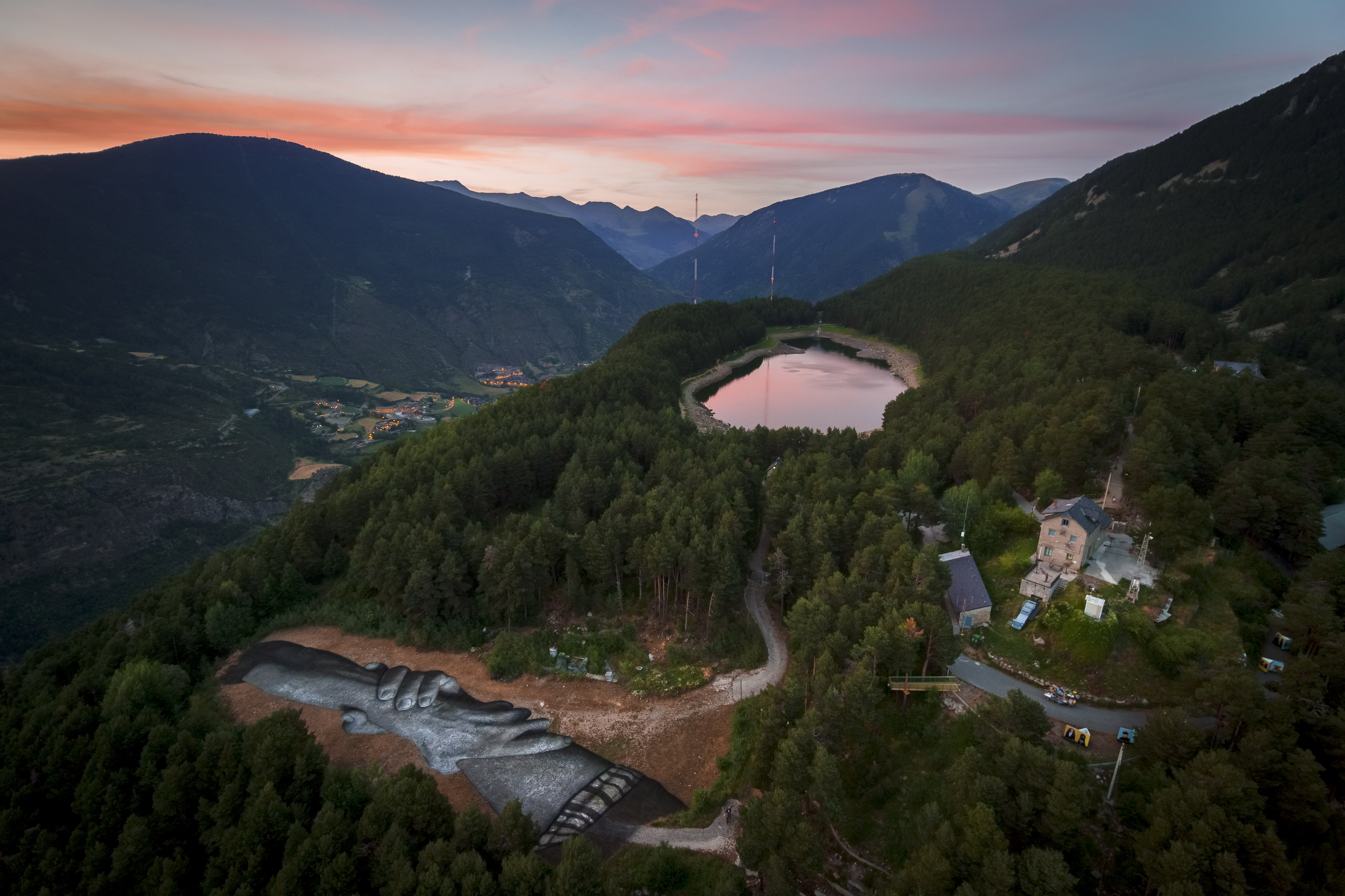 全球最长象征性人链项目 · 生物降解的艺术巨作-10
