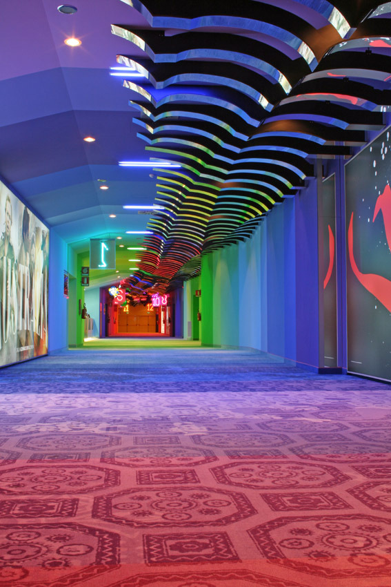 帕尔马多彩多厅电影院 | 室内设计之美-31