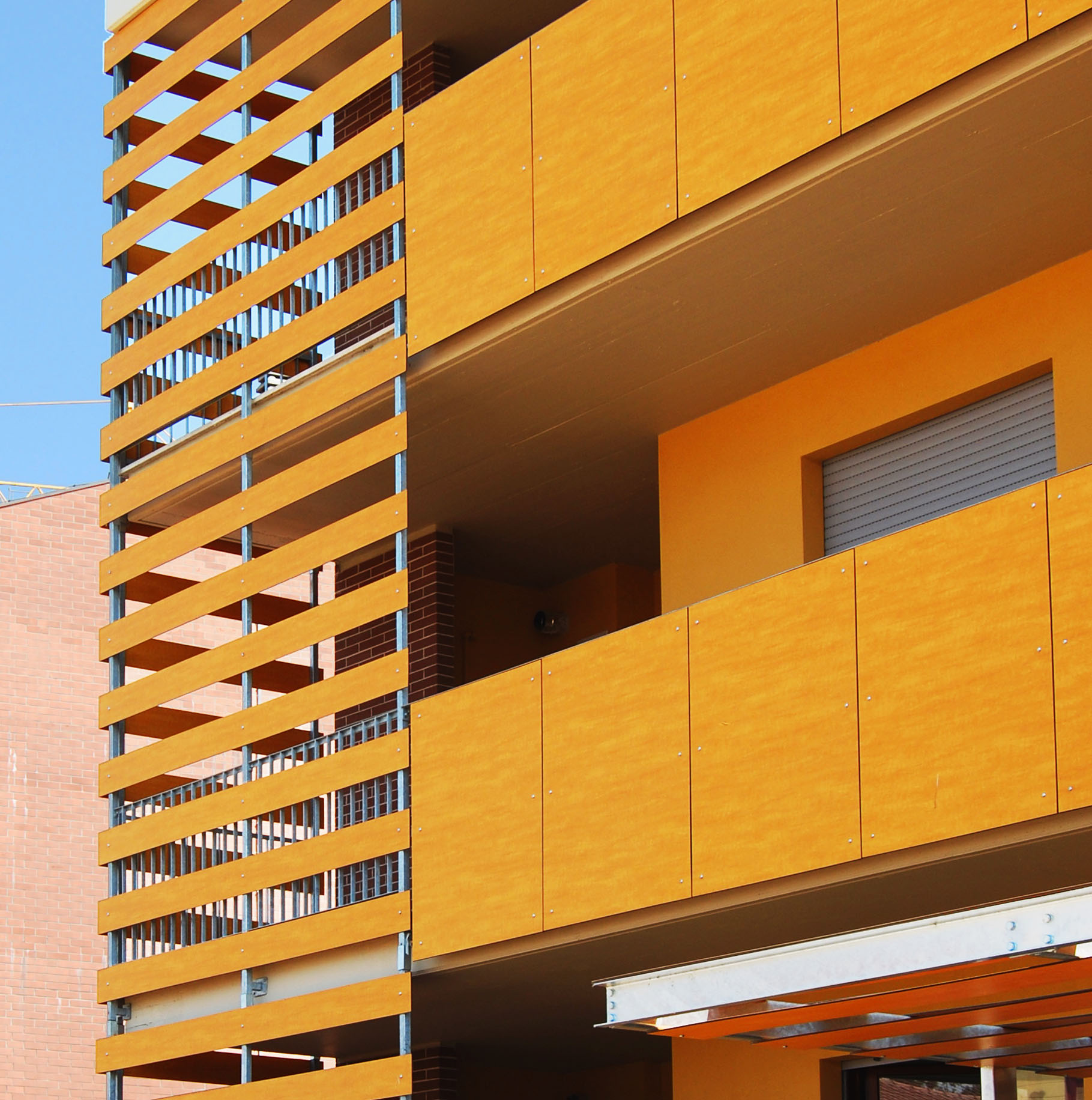 创新材料与节能设计的多家庭住宅-3