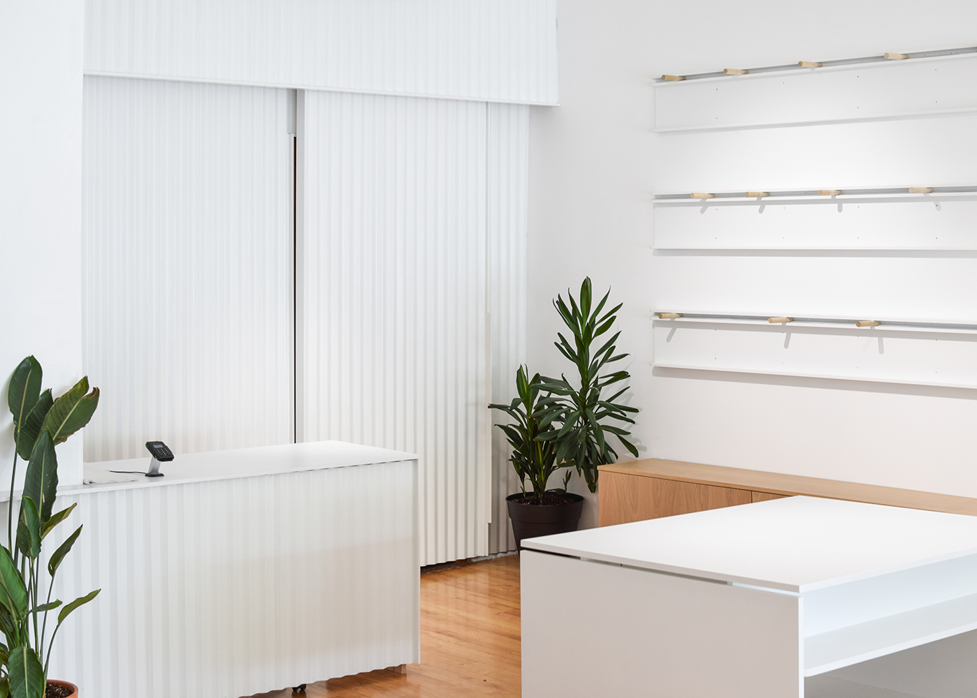 百年老店翻新,密尔沃基的 Commonplace 商店打造精致室内空间-0