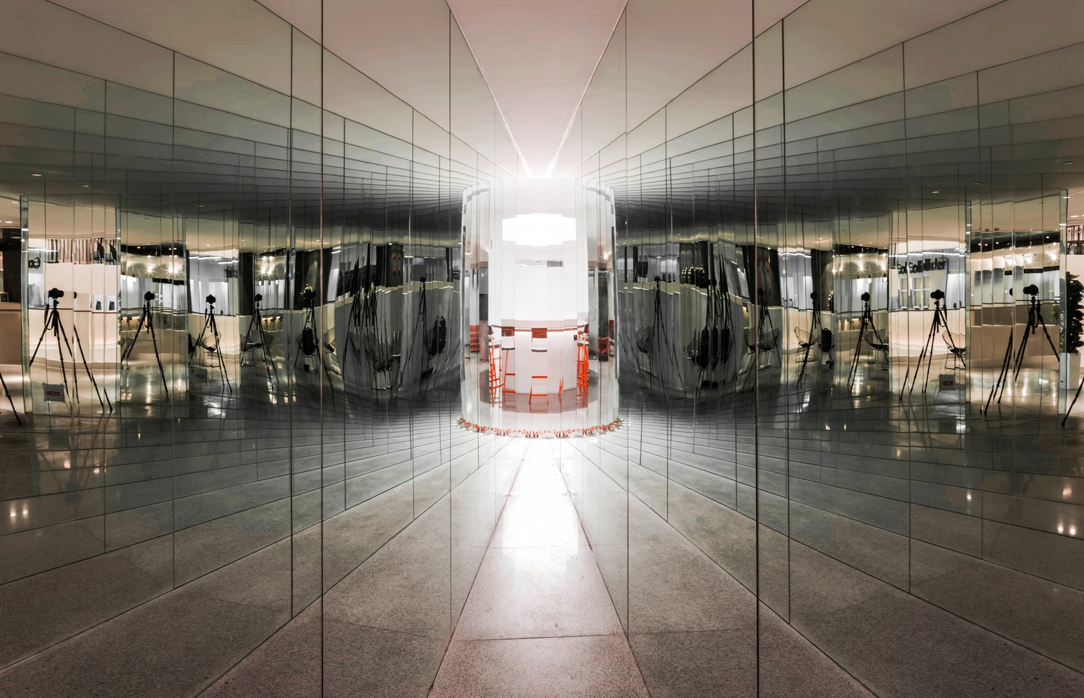 WE+复兴广场 | 法式园林与旧建筑的完美融合-14