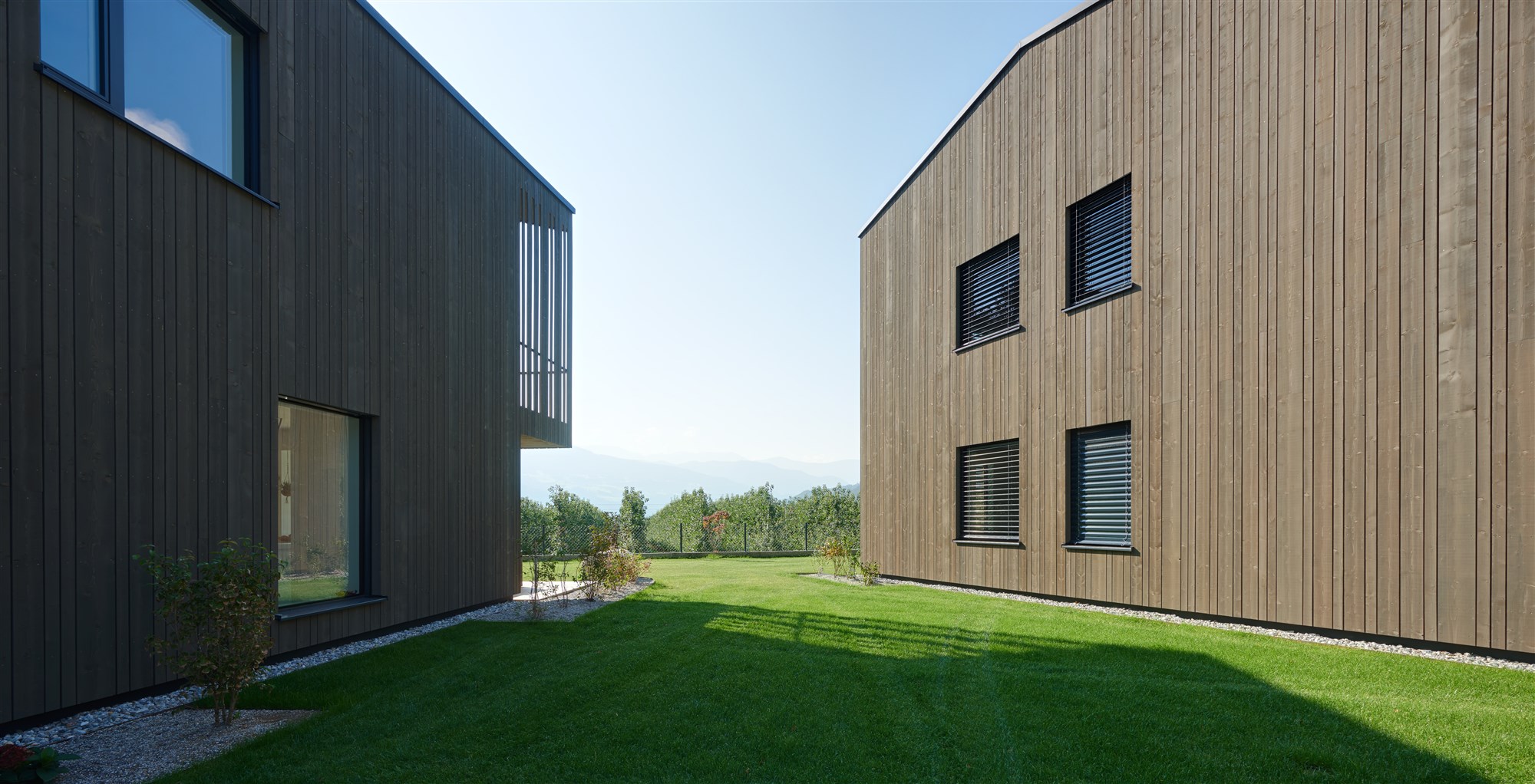 传统与现代共融的意大利木质住宅-13