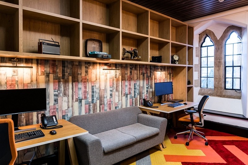 城堡中的梦幻办公室-35