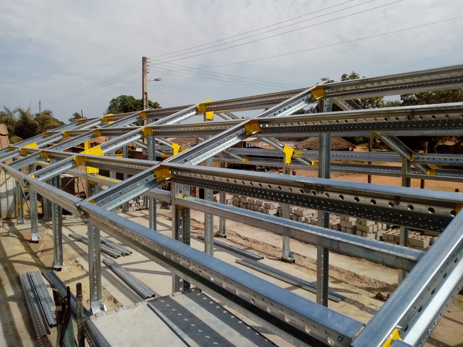 雨林中的营养中心—— Guinea Bissau 的 Farim 村项目-3