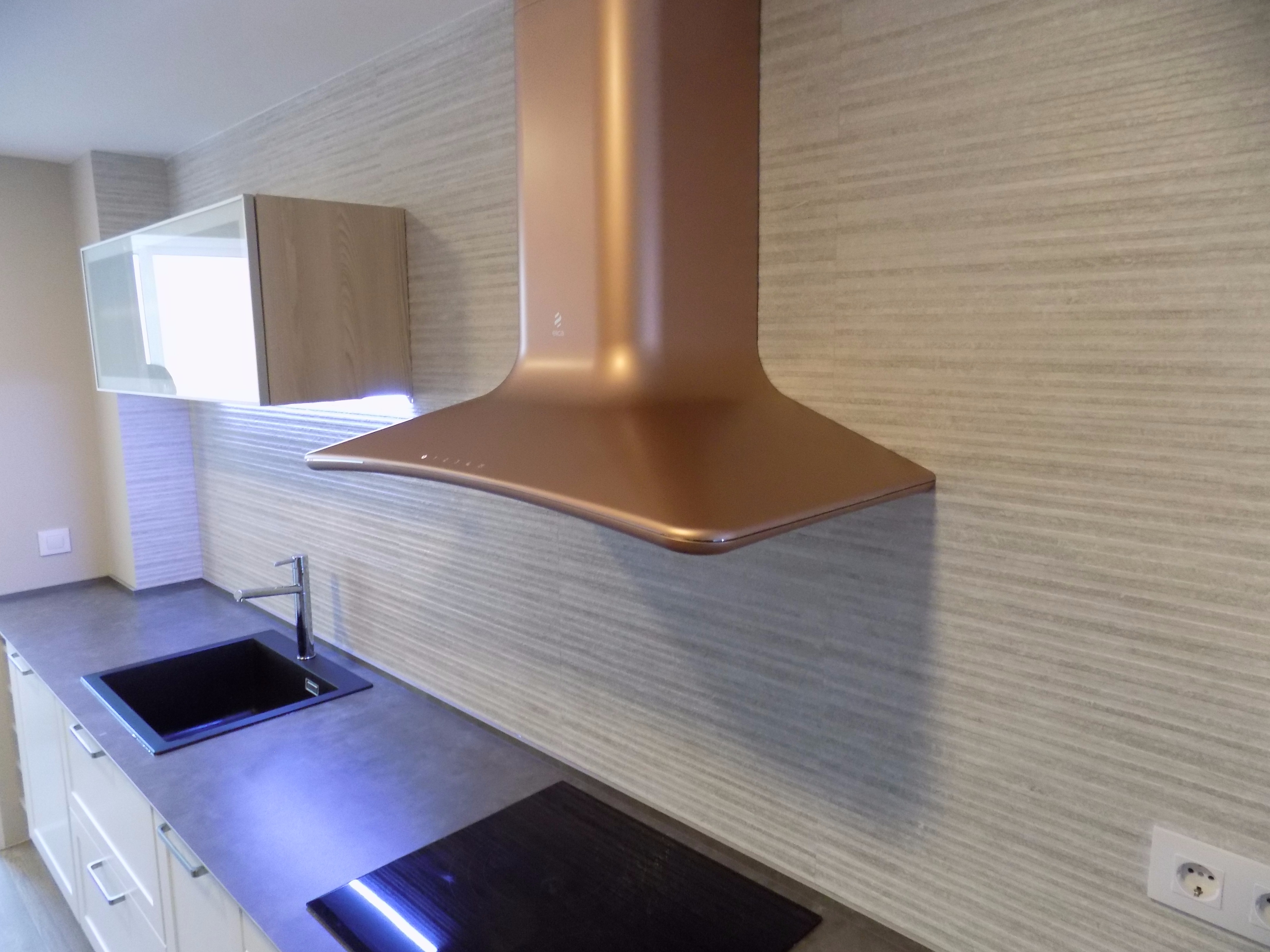 现代复古厨房，工业风与早餐文化的完美融合-8