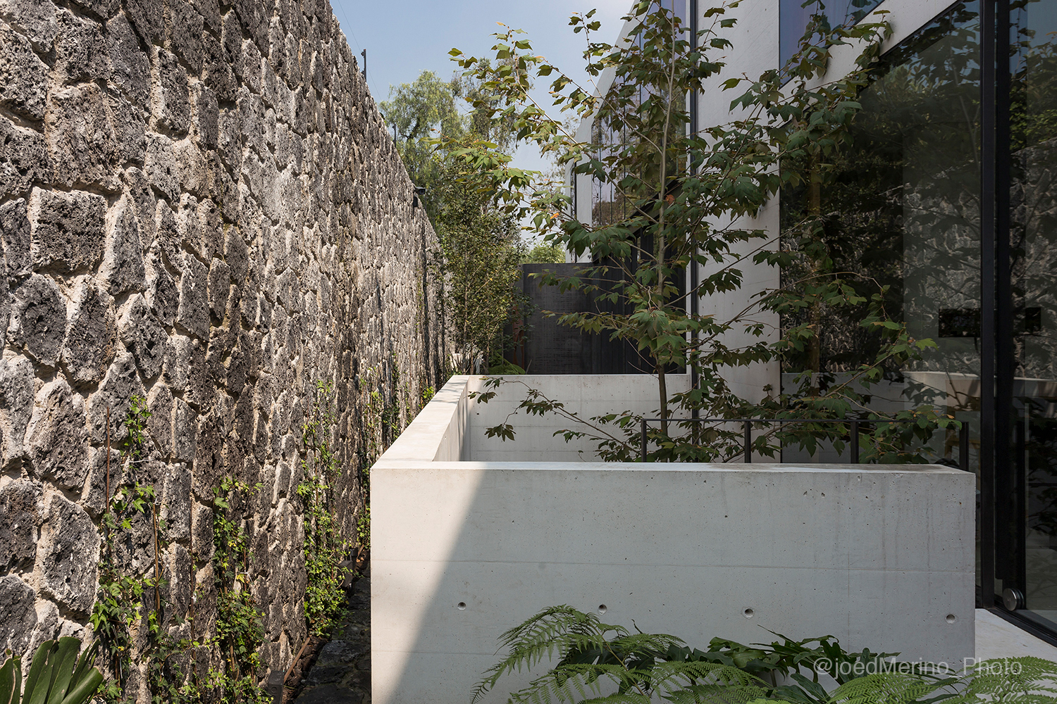 自然光通风的浴室设计-12