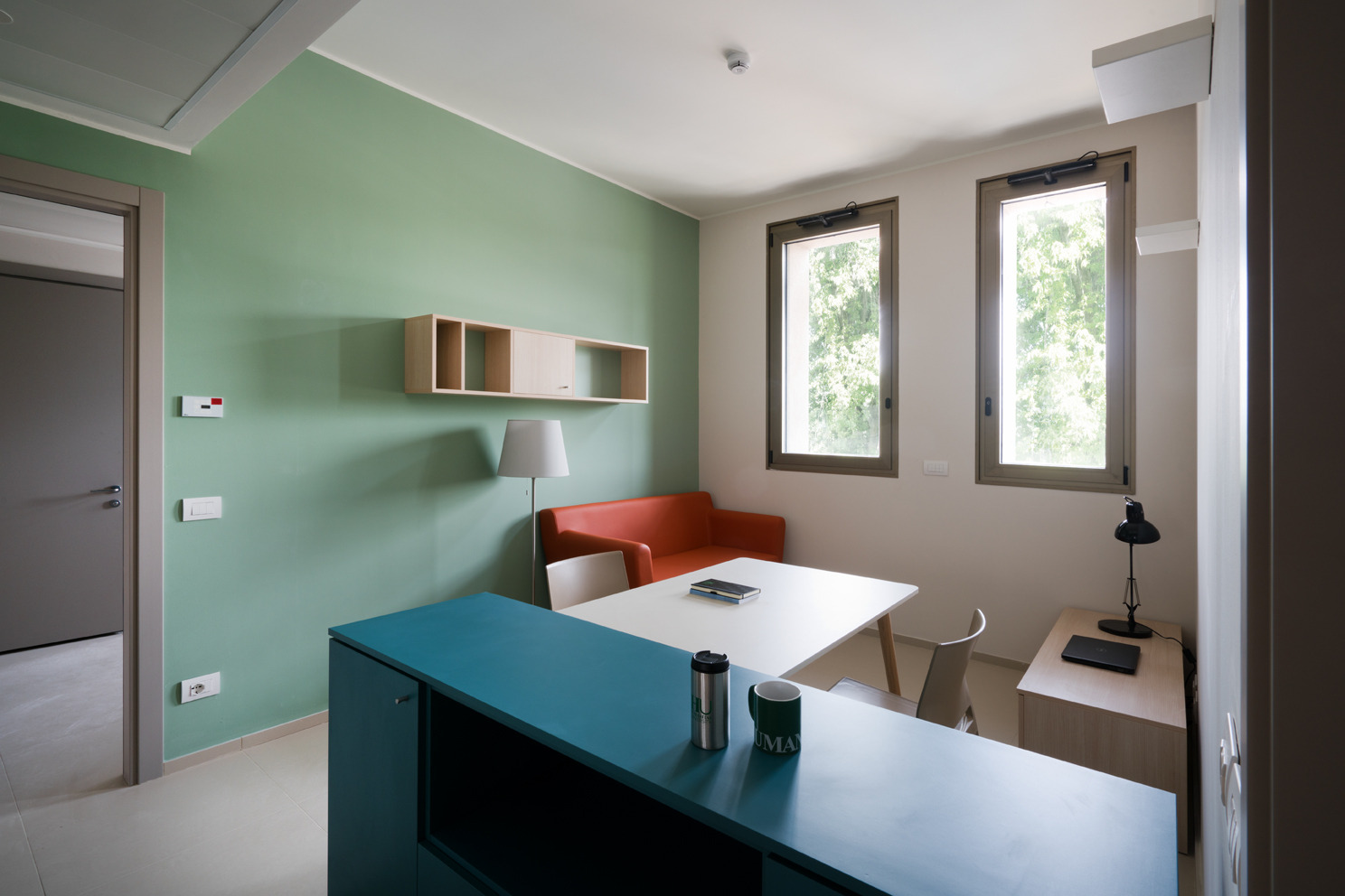 人性和谐绿意盎然的人文学府宿舍-32