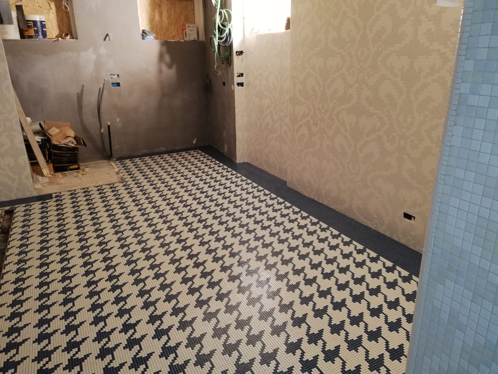 自由别墅家庭水疗中心翻新-2