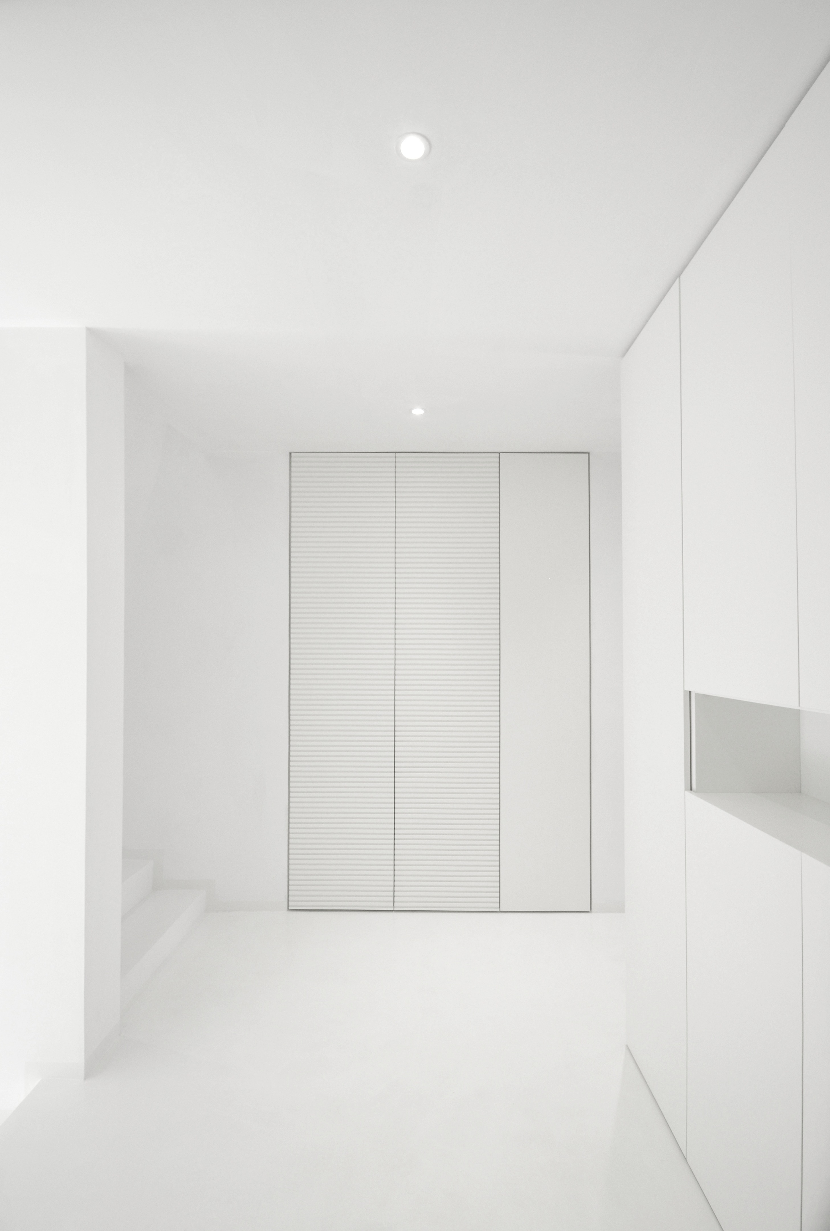 简约白色调，城市美景尽收眼底-9