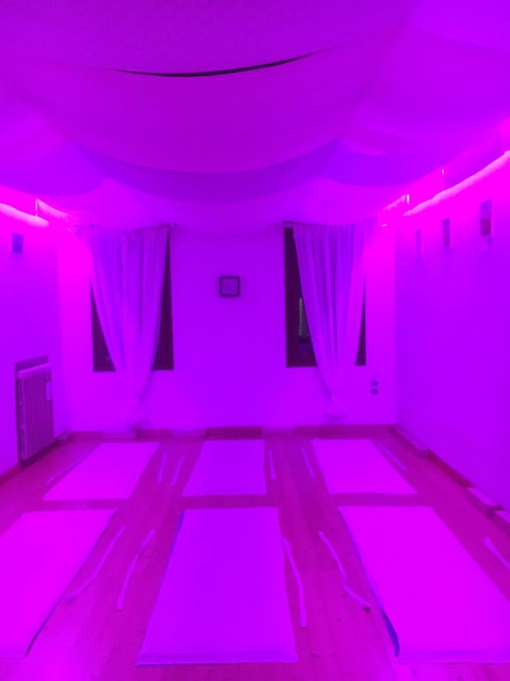 温馨疗愈的瑜伽室-15