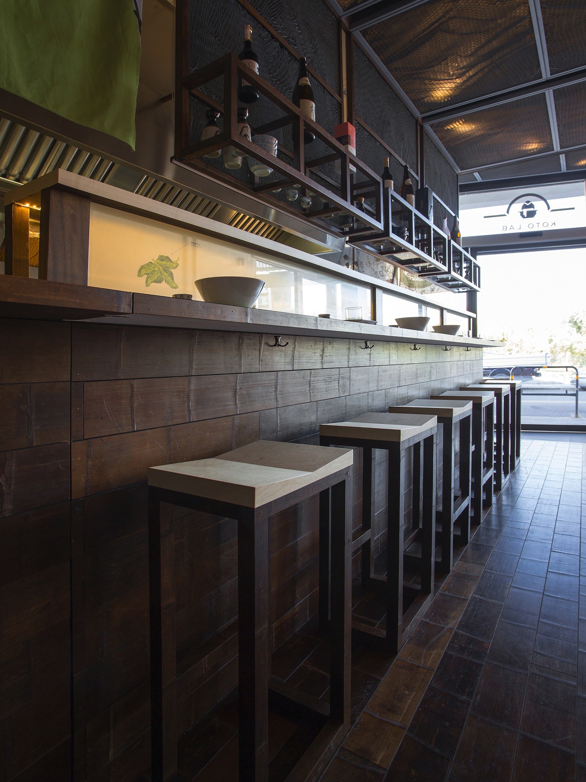 对话传统 | 意日风格共融的 KOTO 拉面餐厅设计-19