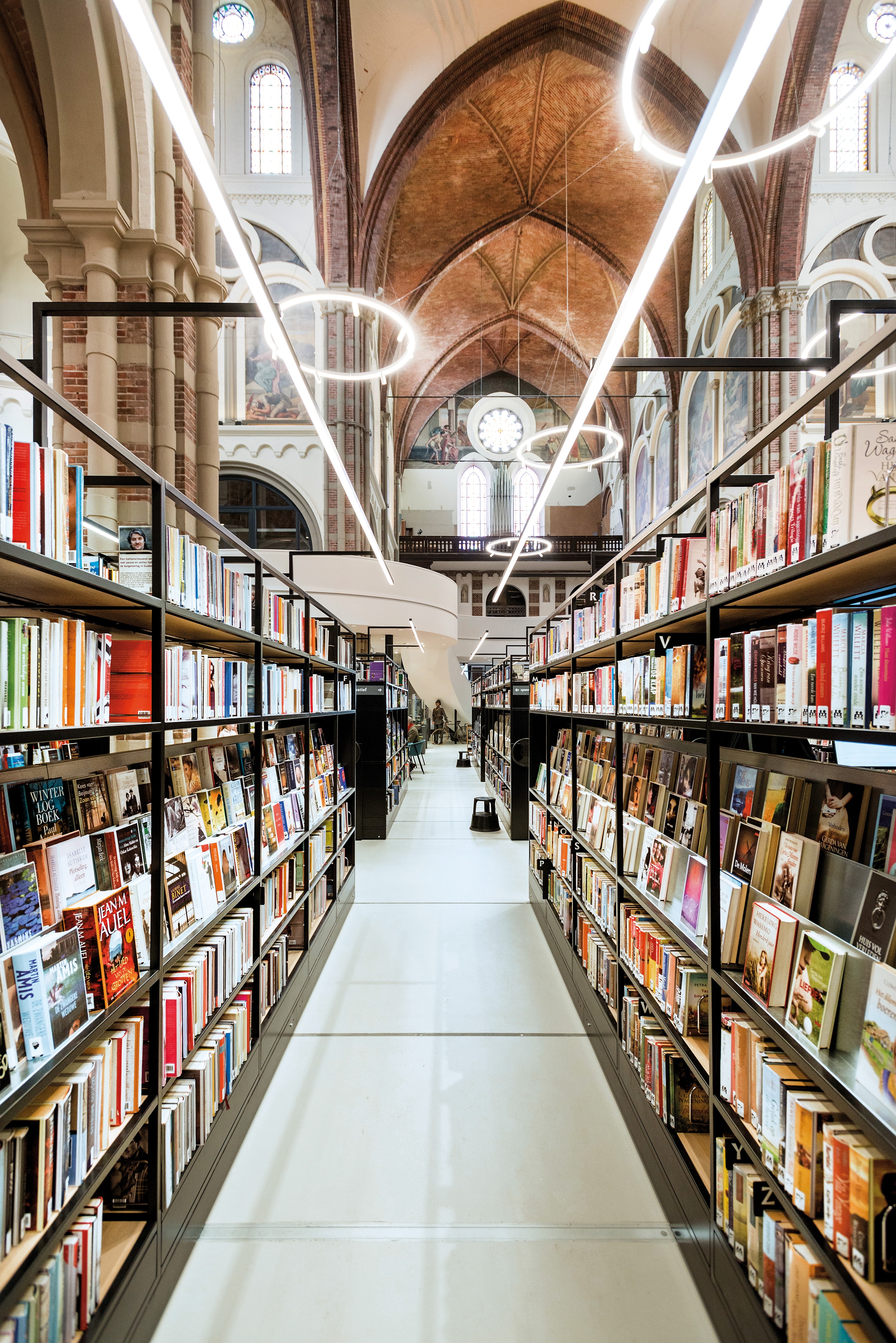 多功能文化中心 · DePetrus 教堂的华丽变身-5