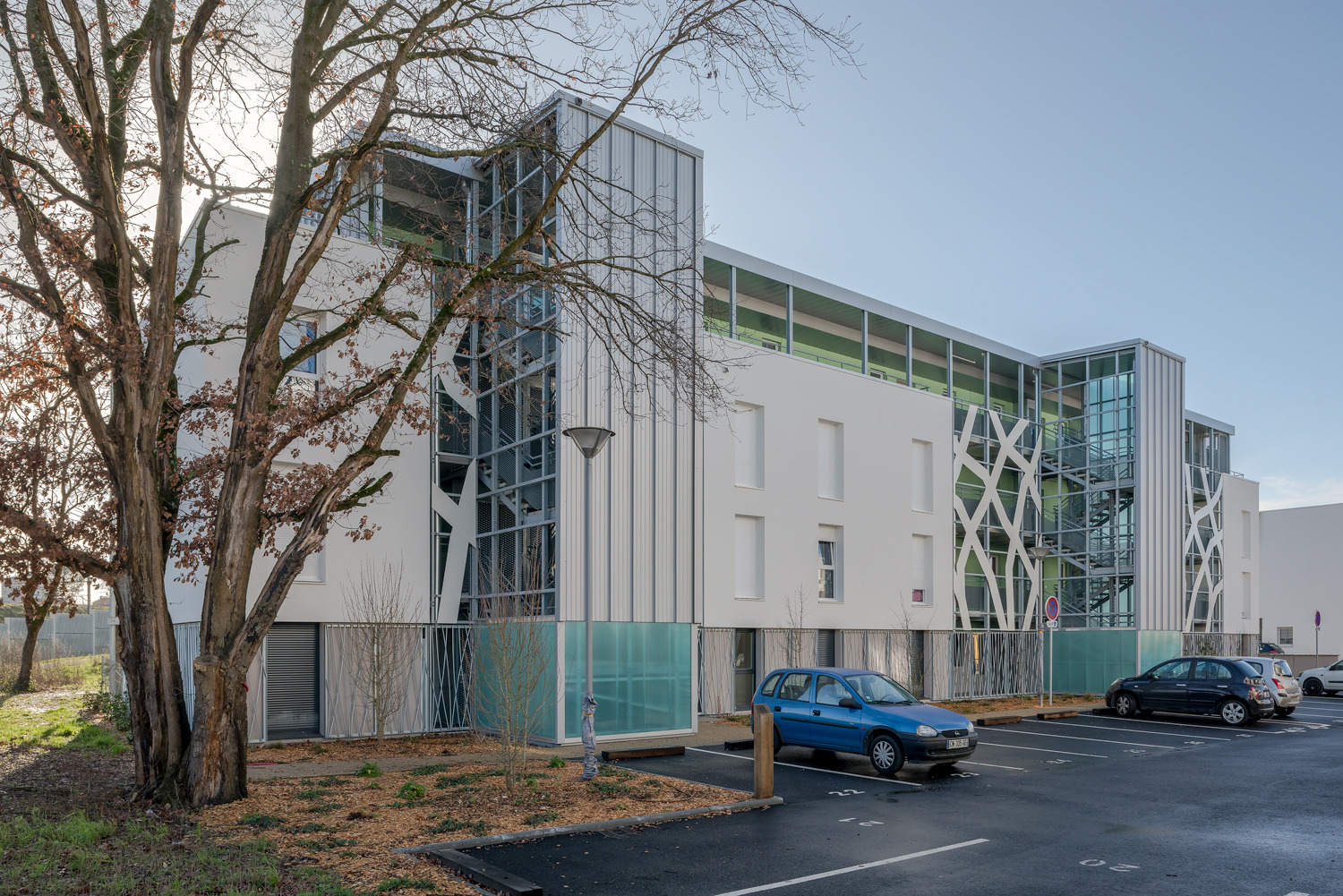 2018 年完工的 Les Erables 公寓设计展现独特魅力-34