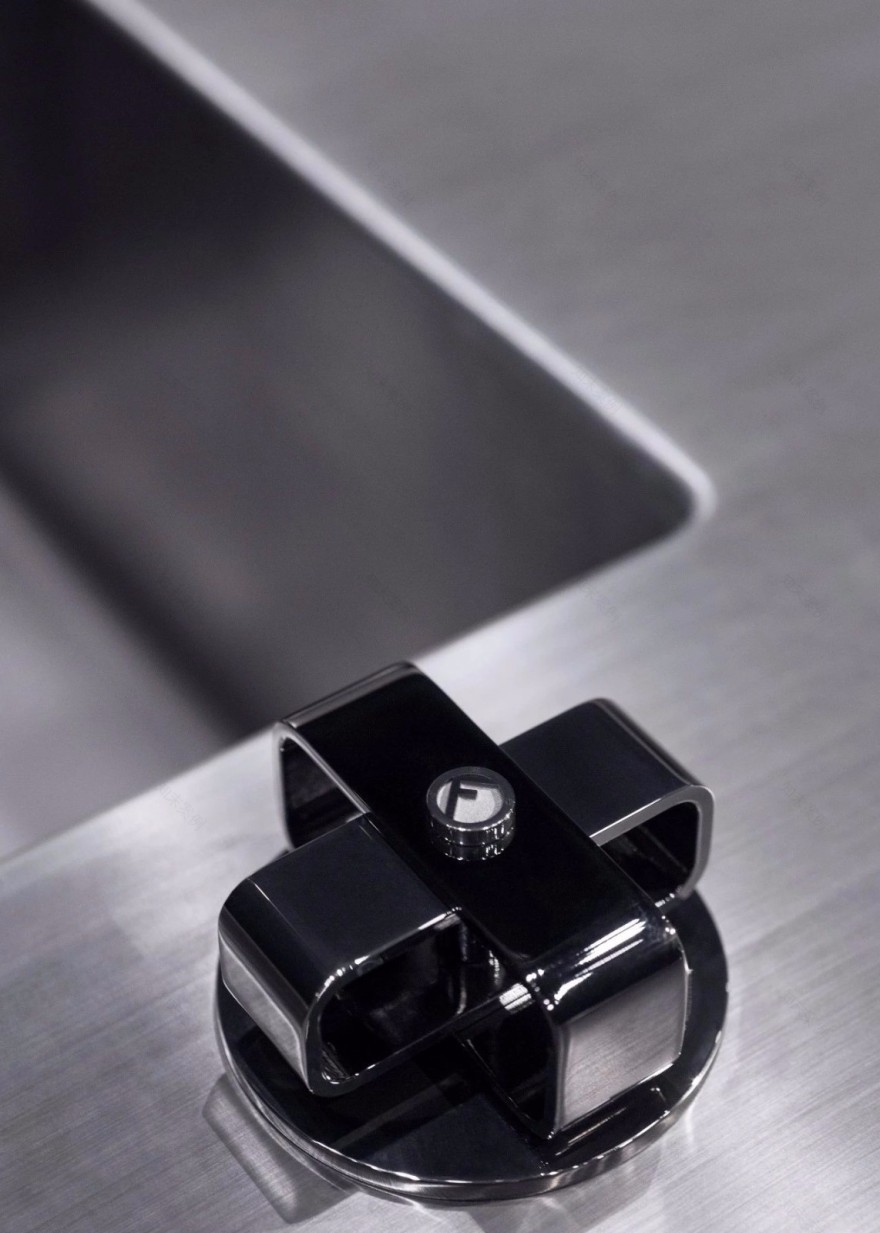 芬迪橱柜展现精致生活艺术-47