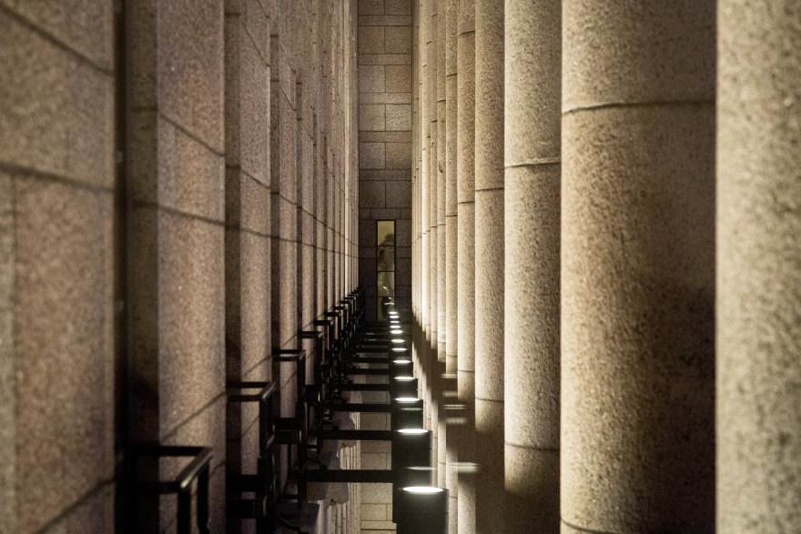 芬兰议会大厦 | 百年独立纪念的室内设计瑰宝-20