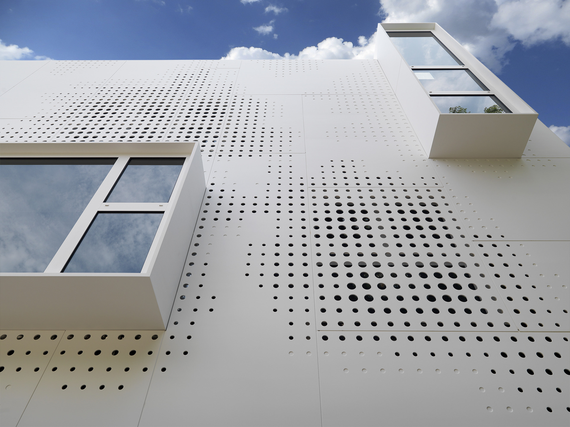 2015 年完成的科里亚诺住宅设计-1