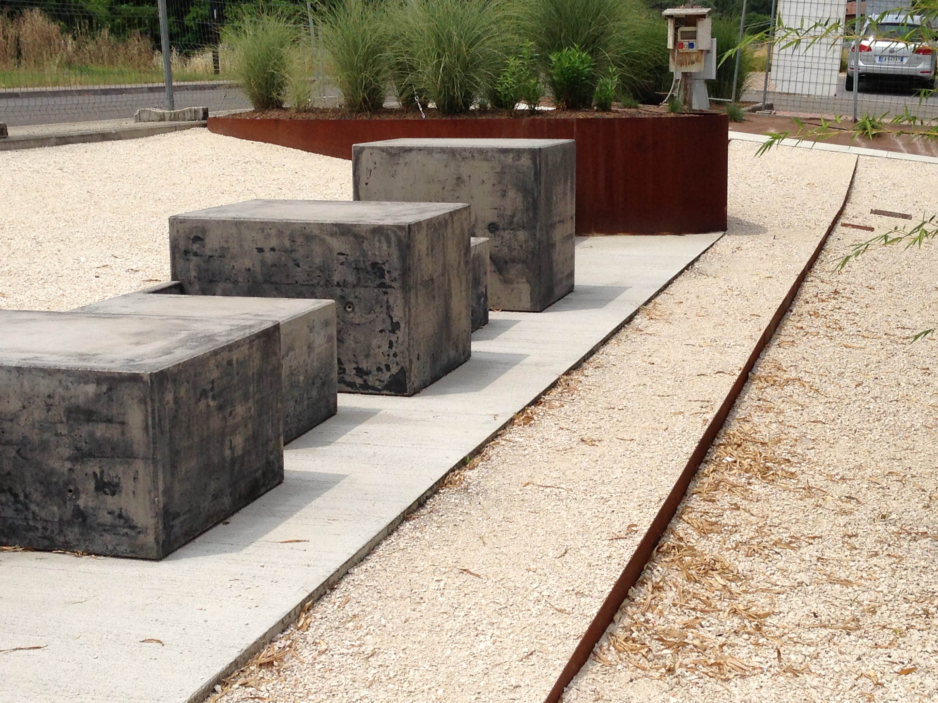 2015 年完成的 Palapa 项目，将工业遗址改造为时尚咖啡馆-21