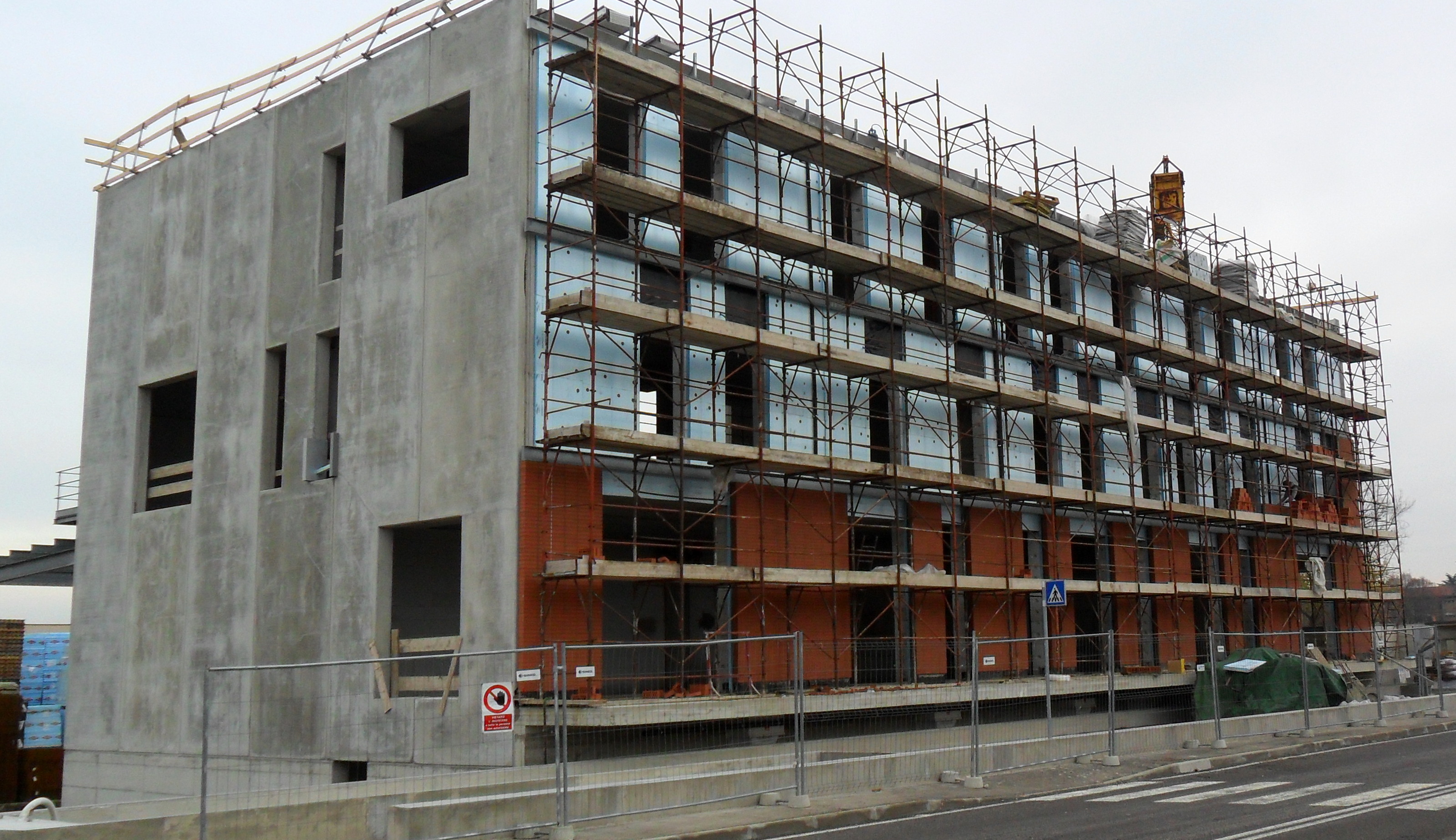 2013 年完成的 Direzionale 办公楼 | 精简现代的设计风格-20