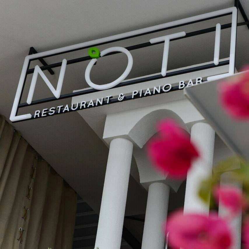 诺蒂餐厅和钢琴酒吧-0