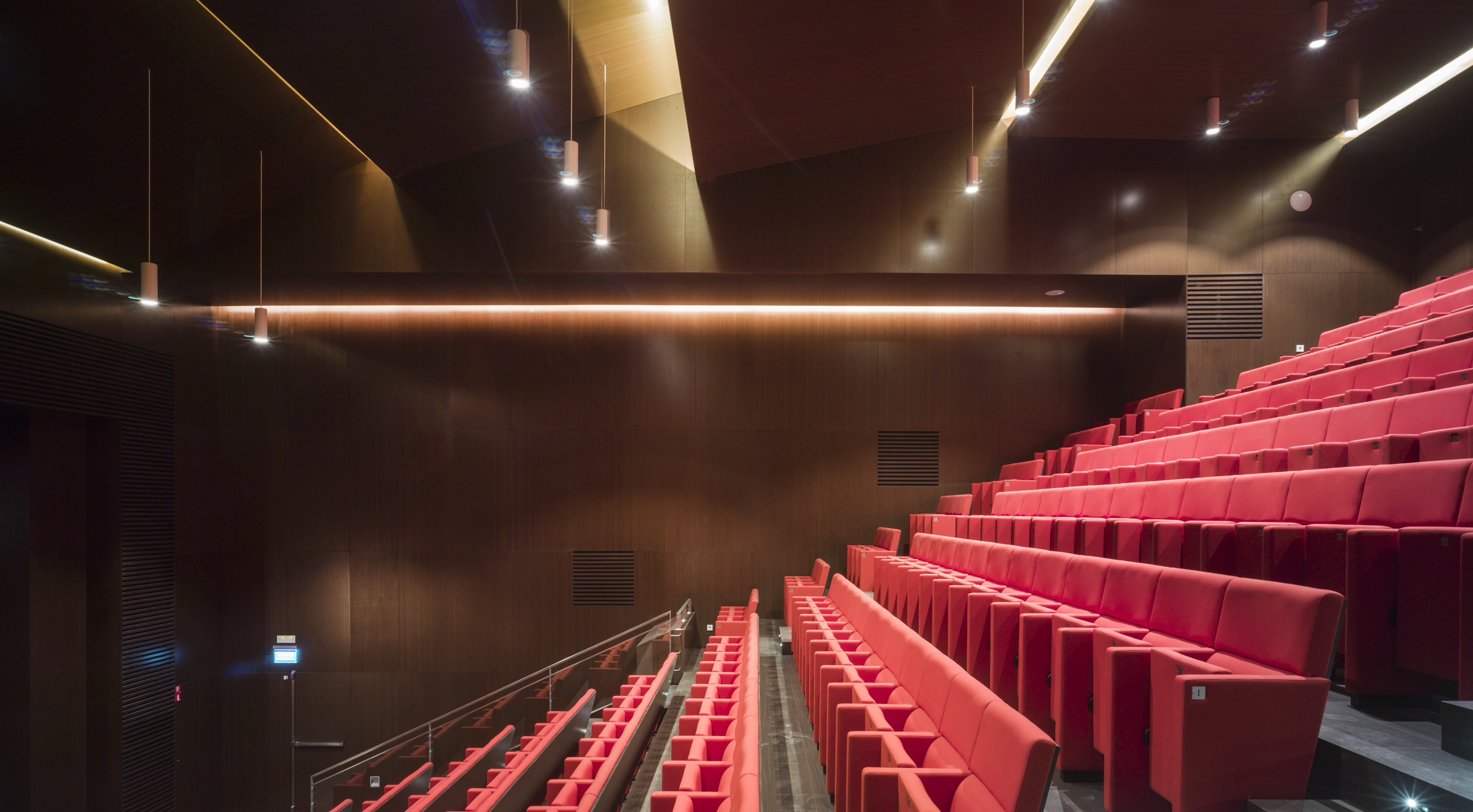 TEATRO IMPERIAL 剧院设计-4