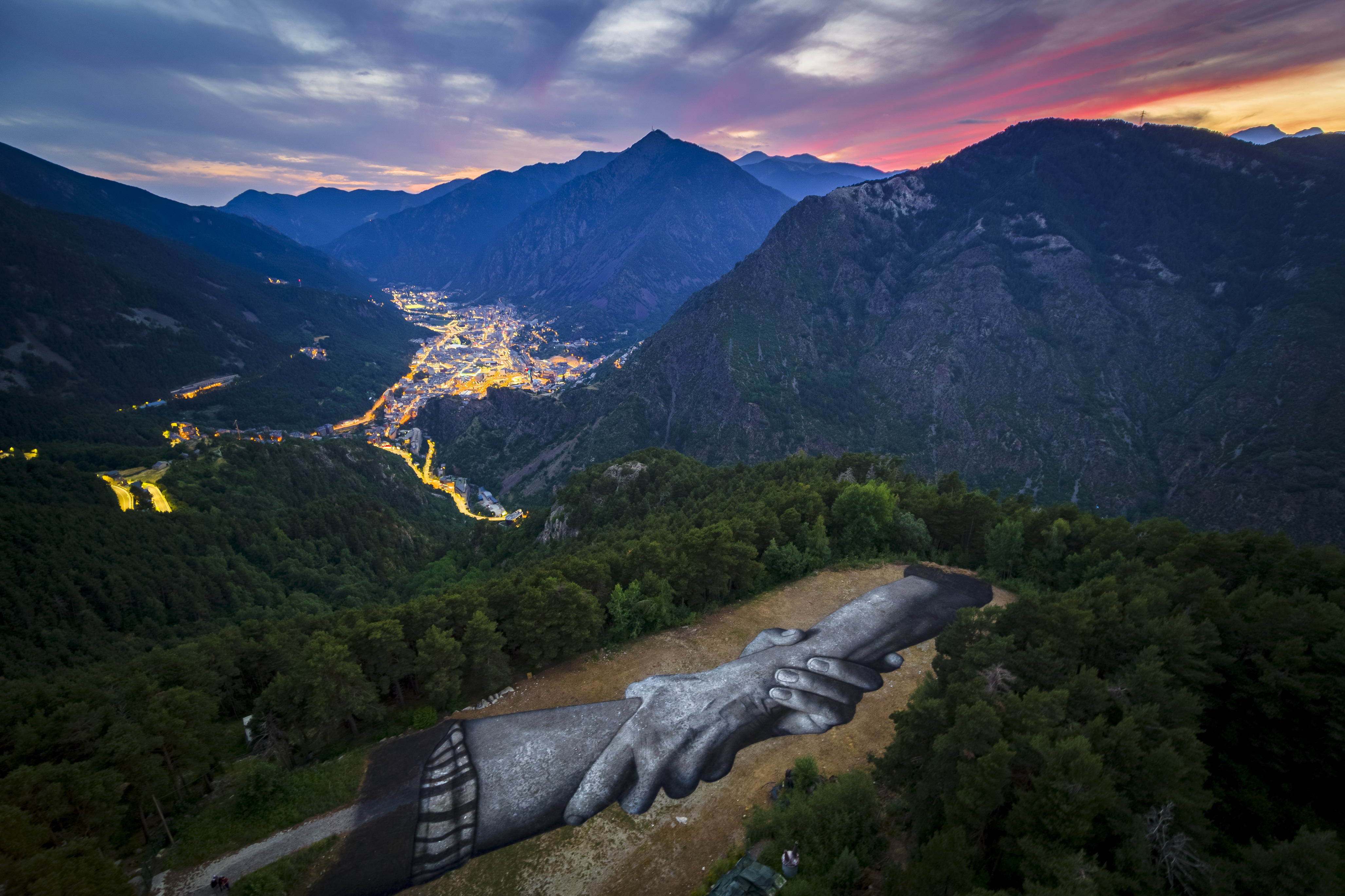 全球最长象征性人链项目 · 生物降解的艺术巨作-11