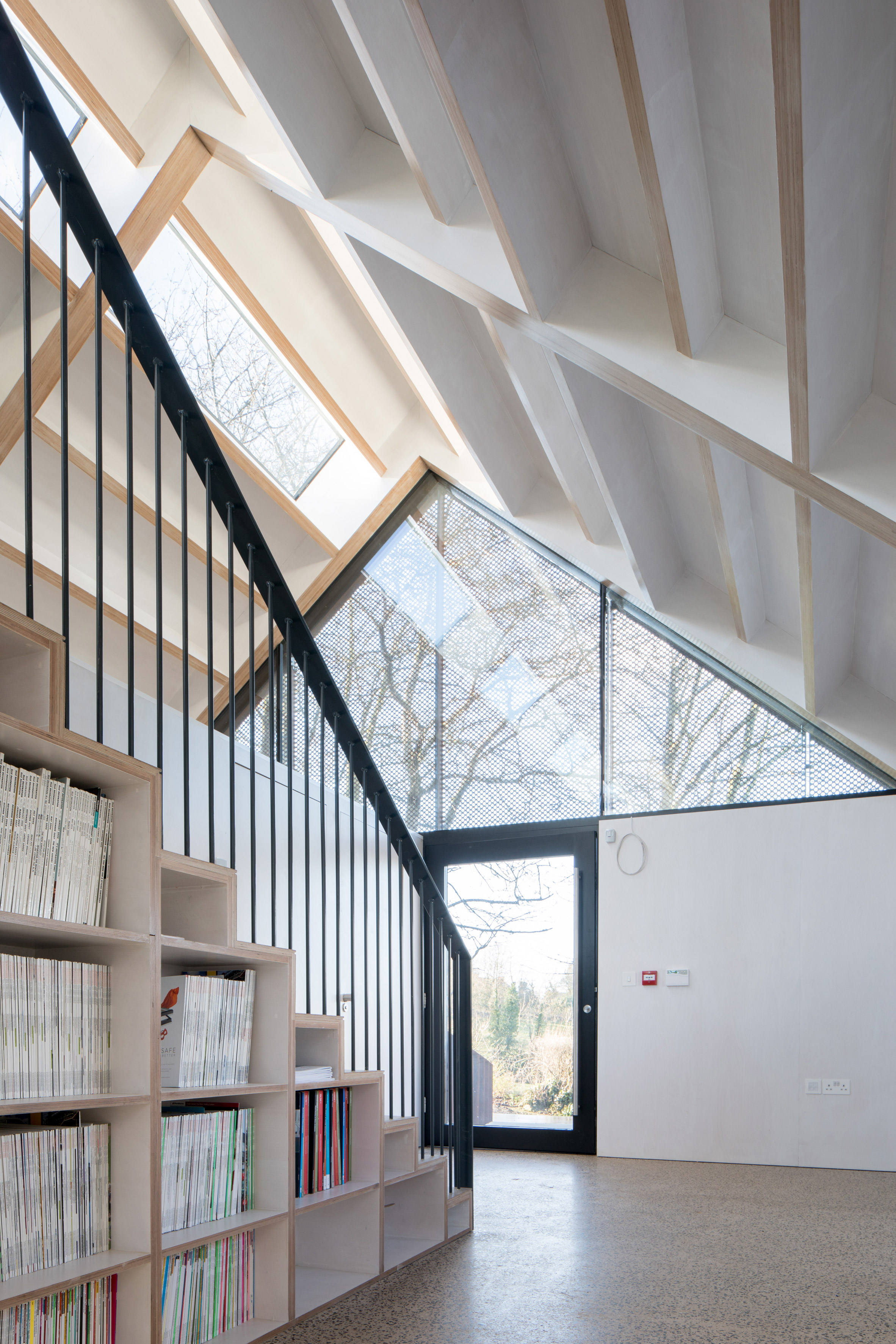 北爱尔兰嵌入式耐候钢工作室-28