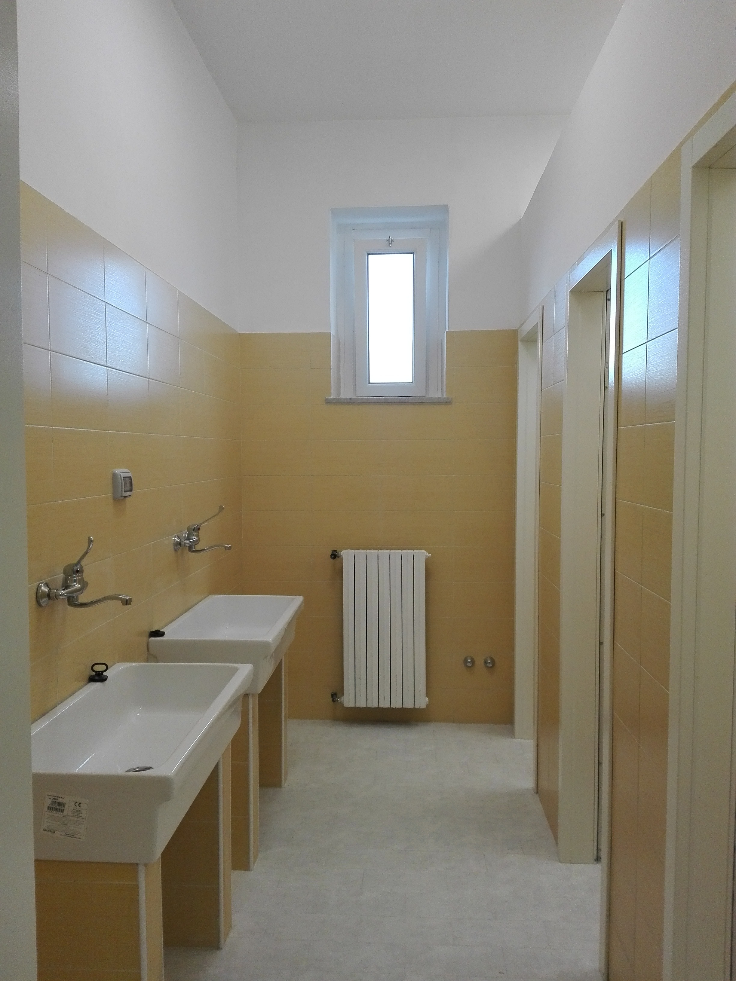 比富尔科特尔齐尼奥(那不勒斯)学校建筑群的特别维护工作、安全保障和环境可持续性-41