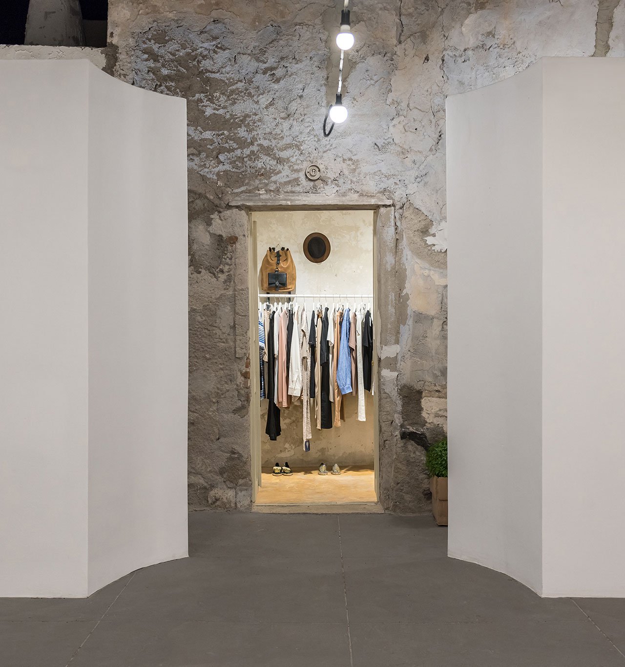 Cycladic Folklore Meets Contemporary Modernism at the Open Market on Santorini Island-39