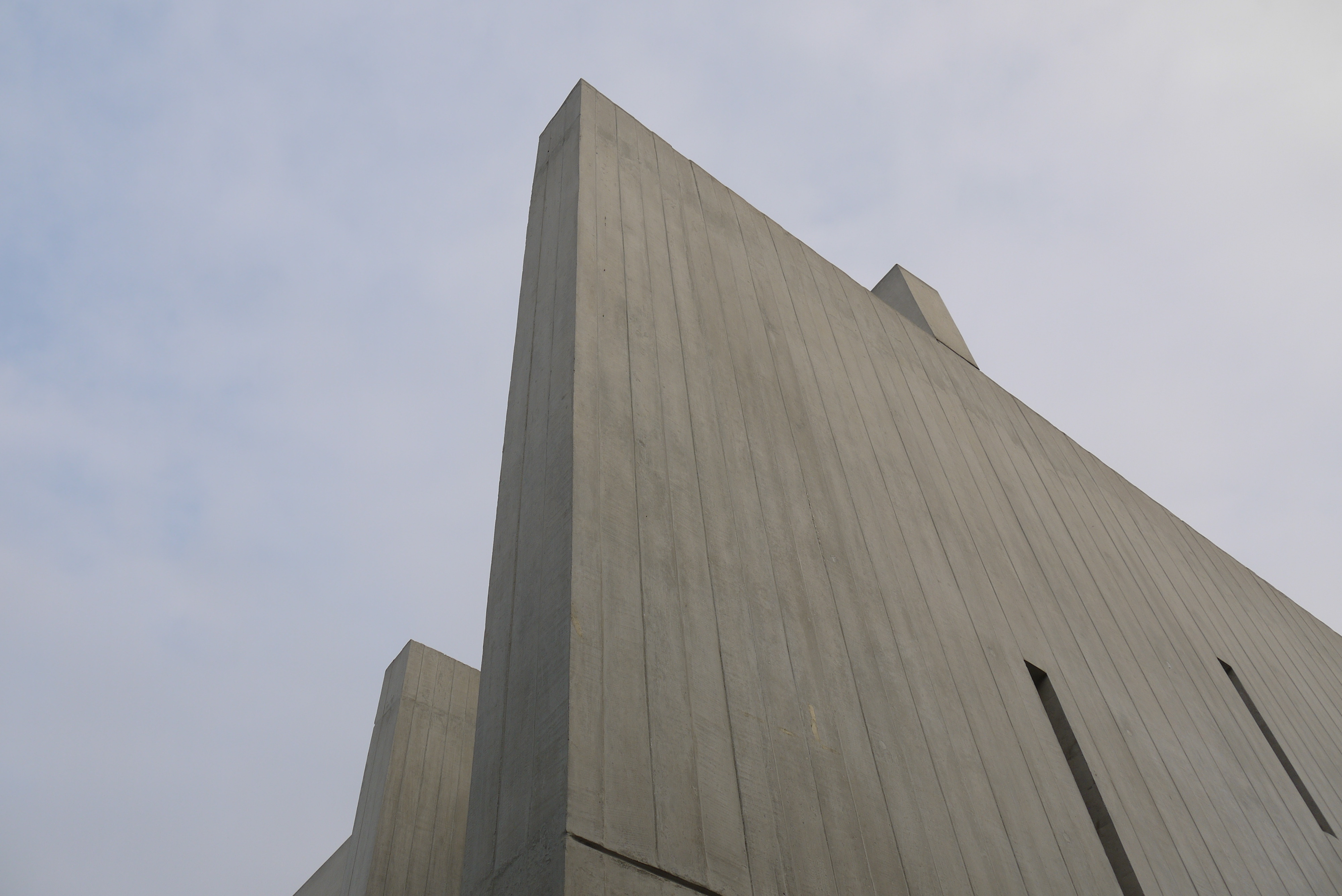 绿意盎然的山间别墅-18