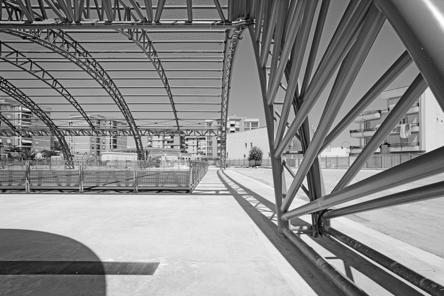 意大利安德里亚多功能运动中心-11