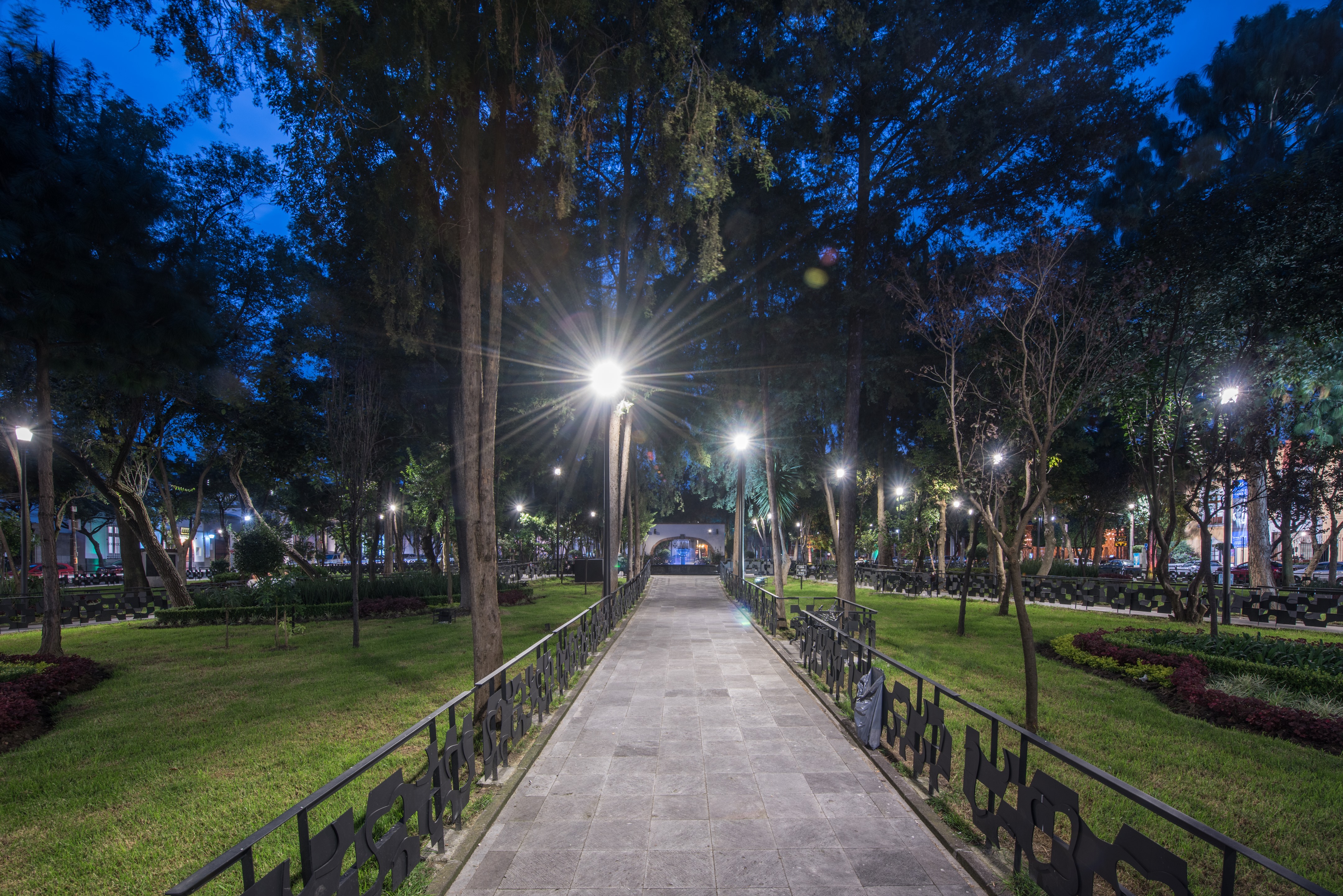 墨西哥城圣哈辛托广场历史遗迹的现代复兴-4