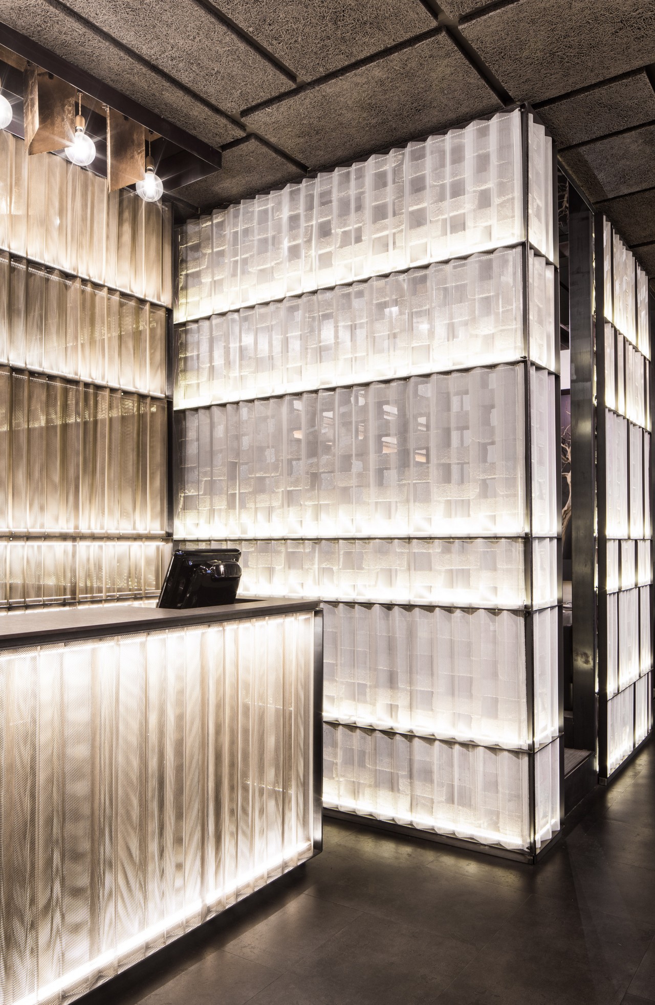 米兰 Lin Sushi 日本餐厅的精致设计-25