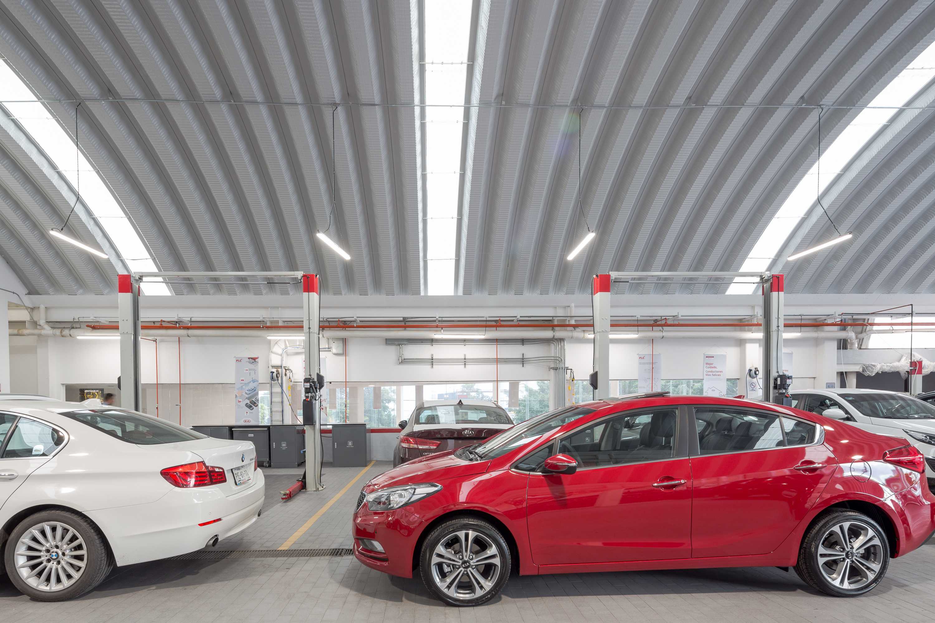 KIA Cuernavaca 商业展示厅-12